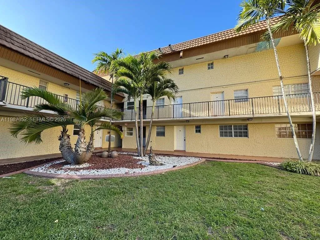 8500 Sw 109th Ave 6-118, Miami, Florida 33173, Miami, Florida 33173, 2 Bedrooms Bedrooms, ,2 BathroomsBathrooms,Residential Lease,For Rent,8500 Sw 109th Ave 6-118, Miami, Florida 33173,A11987052 8500 Sw 109th Ave 6-118, Miami, Florida 33173, Miami, Florida 33173, 2 Bedrooms Bedrooms, ,2 BathroomsBathrooms,Residential Lease,For Rent,8500 Sw 109th Ave 6-118, Miami, Florida 33173,A11987052