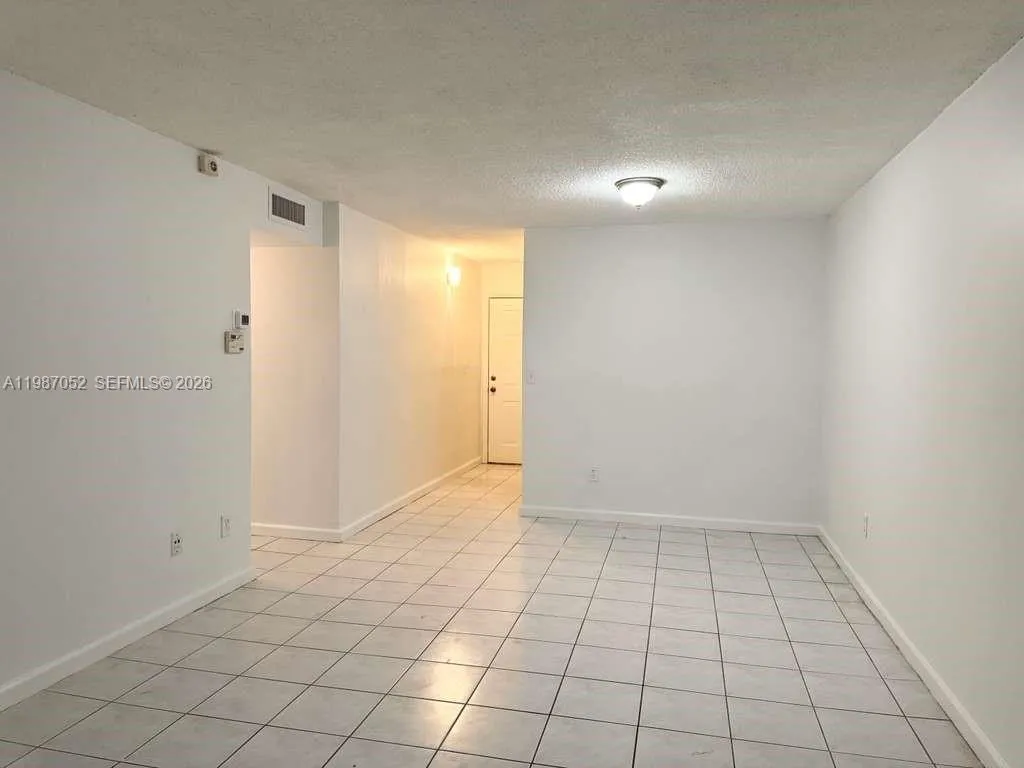 8500 Sw 109th Ave 6-118, Miami, Florida 33173, Miami, Florida 33173, 2 Bedrooms Bedrooms, ,2 BathroomsBathrooms,Residential Lease,For Rent,8500 Sw 109th Ave 6-118, Miami, Florida 33173,A11987052