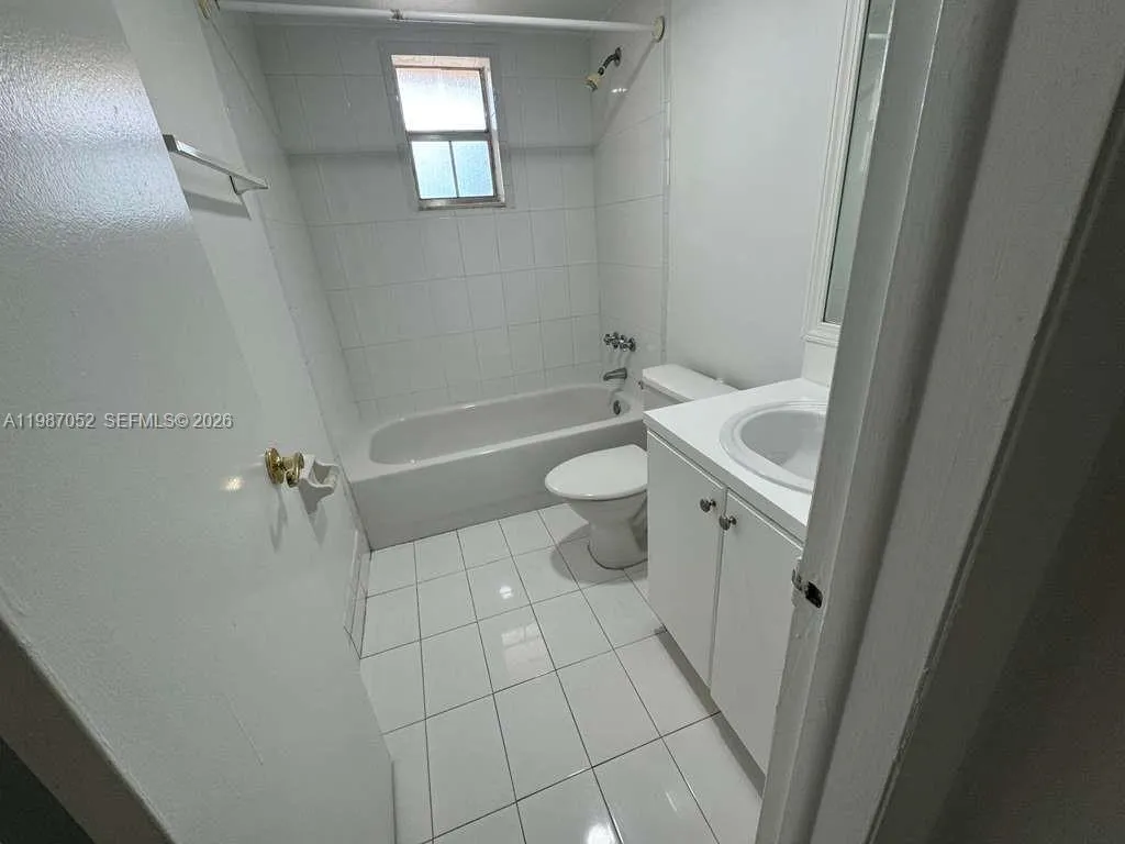 8500 Sw 109th Ave 6-118, Miami, Florida 33173, Miami, Florida 33173, 2 Bedrooms Bedrooms, ,2 BathroomsBathrooms,Residential Lease,For Rent,8500 Sw 109th Ave 6-118, Miami, Florida 33173,A11987052
