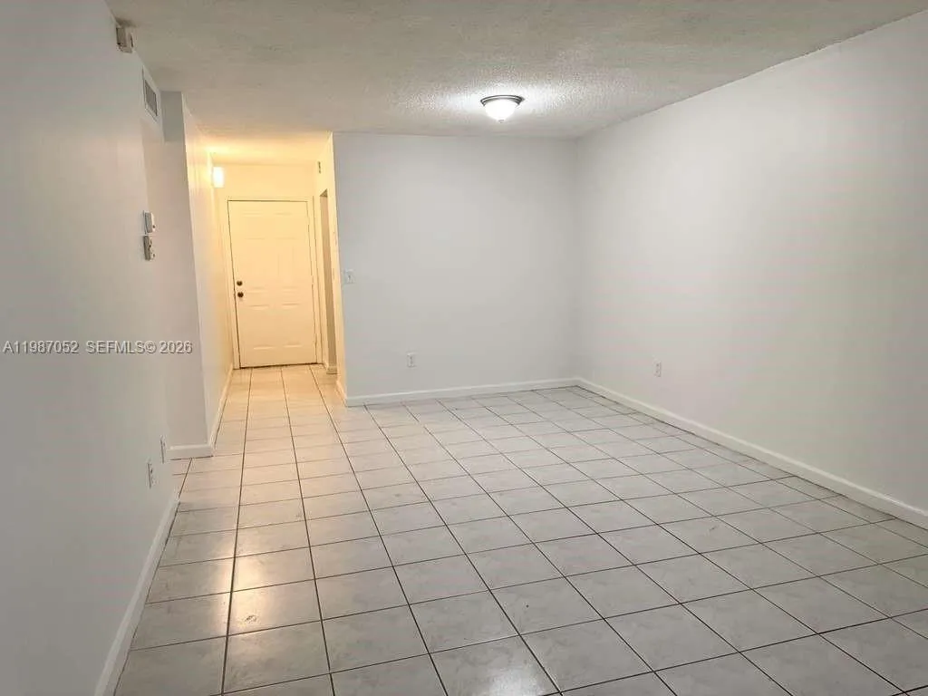 8500 Sw 109th Ave 6-118, Miami, Florida 33173, Miami, Florida 33173, 2 Bedrooms Bedrooms, ,2 BathroomsBathrooms,Residential Lease,For Rent,8500 Sw 109th Ave 6-118, Miami, Florida 33173,A11987052