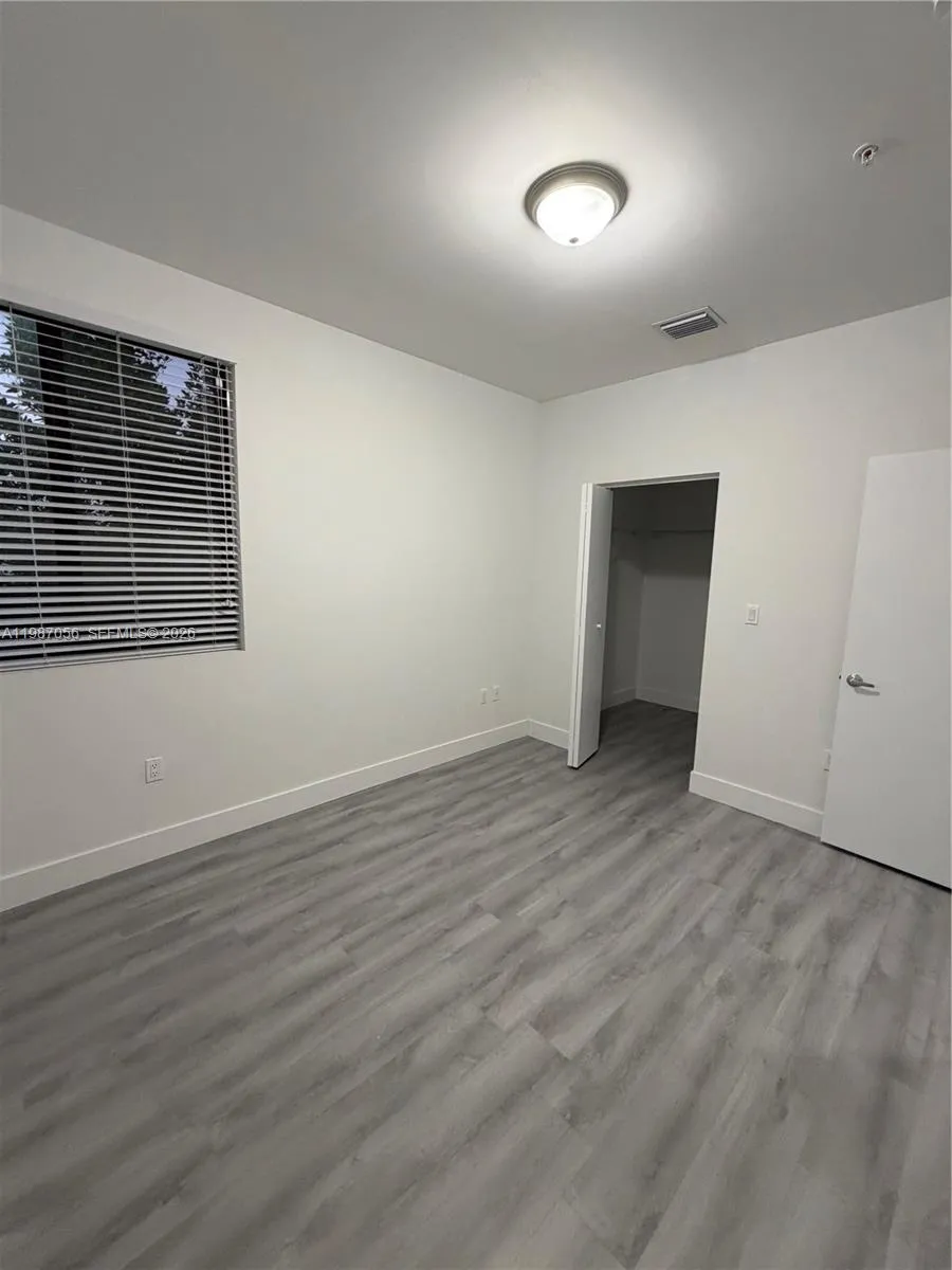 859 E 24th St 404, Hialeah, Florida 33013, Hialeah, Florida 33013, 2 Bedrooms Bedrooms, ,2 BathroomsBathrooms,Residential Lease,For Rent,859 E 24th St 404, Hialeah, Florida 33013,A11987056