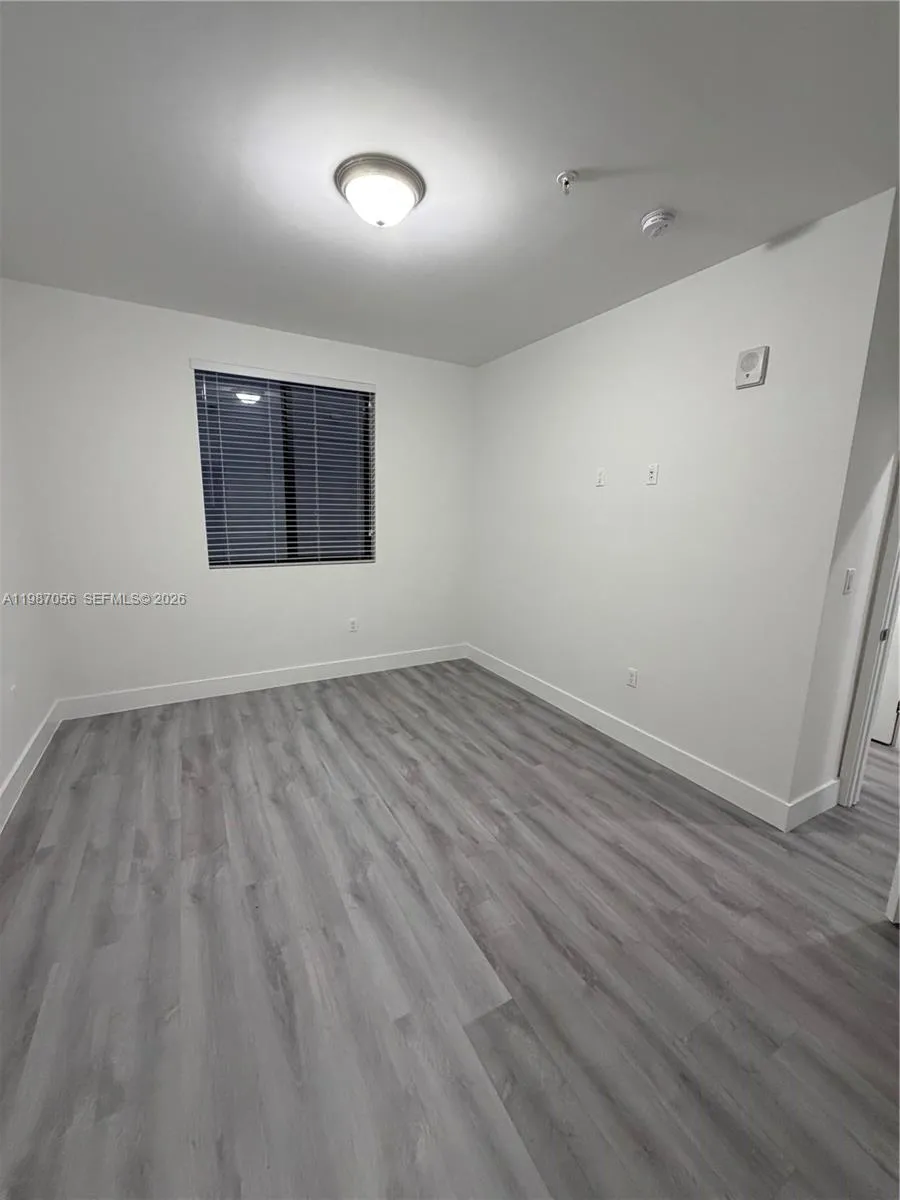 859 E 24th St 404, Hialeah, Florida 33013, Hialeah, Florida 33013, 2 Bedrooms Bedrooms, ,2 BathroomsBathrooms,Residential Lease,For Rent,859 E 24th St 404, Hialeah, Florida 33013,A11987056
