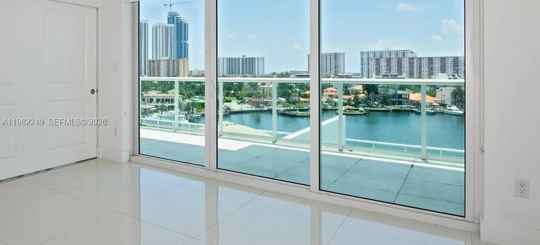 400 Sunny Isles Blvd 717, Sunny Isles Beach, Flori, Sunny Isles Beach, Florida 33160, 1 Bedroom Bedrooms, ,2 BathroomsBathrooms,Residential Lease,For Rent,400 Sunny Isles Blvd 717, Sunny Isles Beach, Flori,A11982249