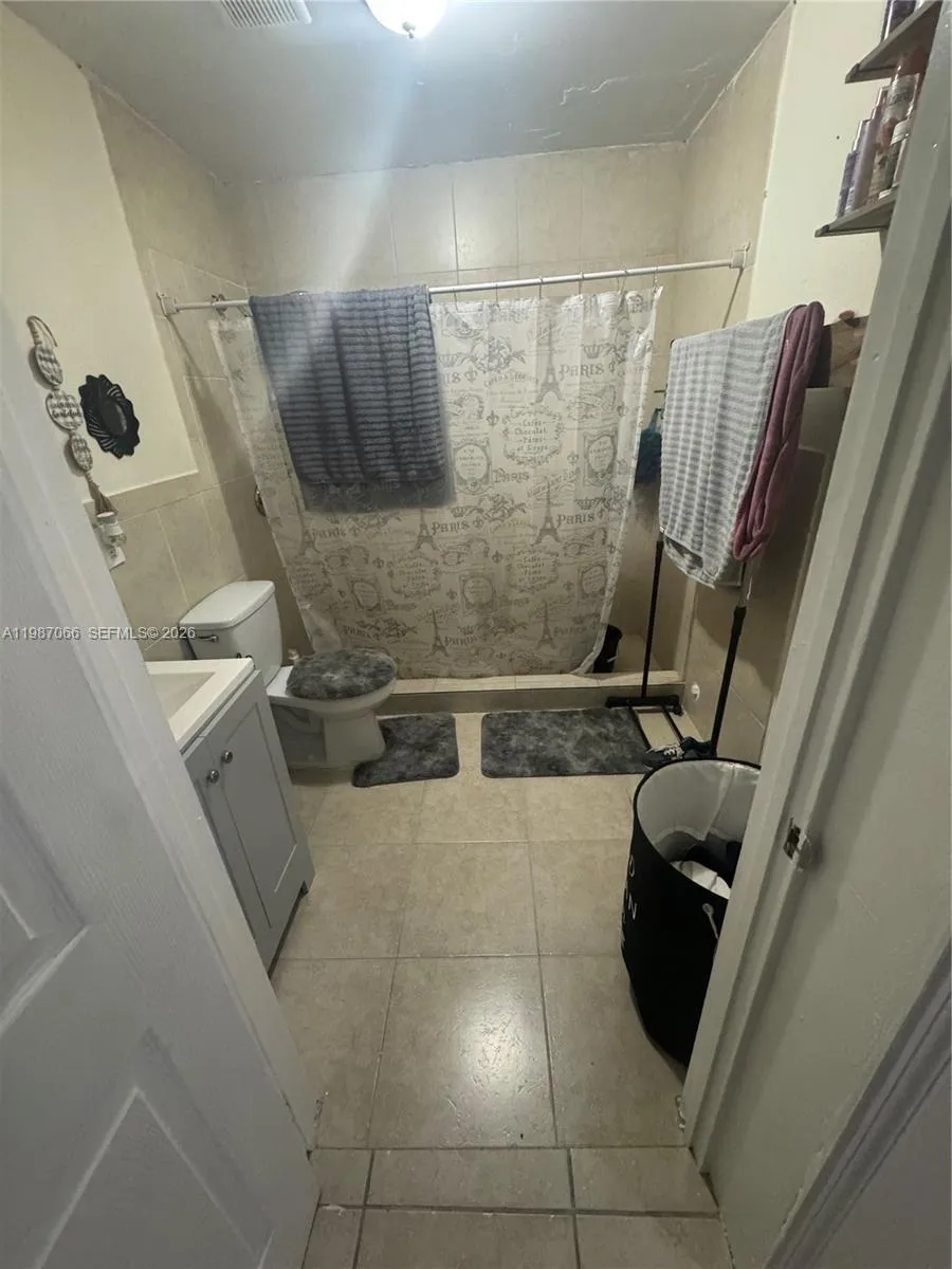 Miami, Florida 33157, 1 Bedroom Bedrooms, ,1 BathroomBathrooms,Residential Lease,For Rent,A11987066