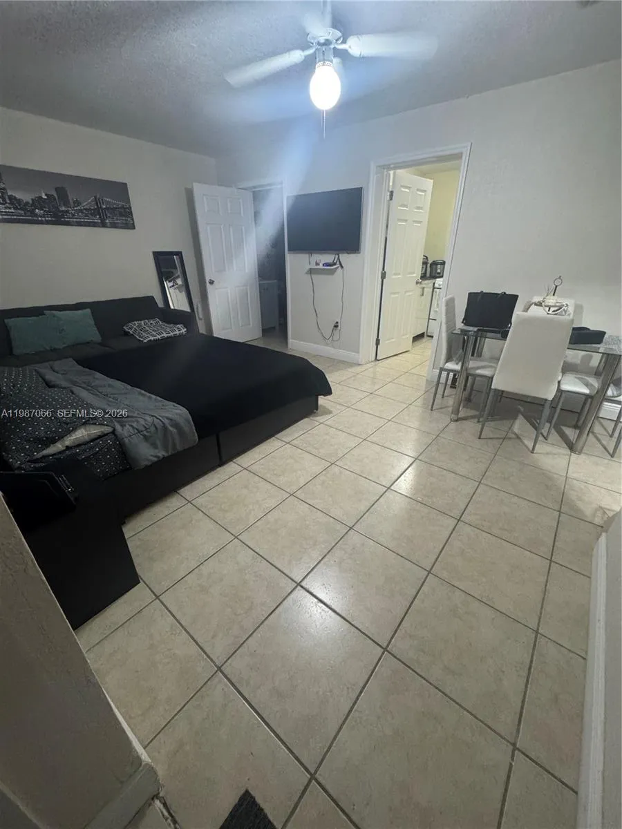 Miami, Florida 33157, 1 Bedroom Bedrooms, ,1 BathroomBathrooms,Residential Lease,For Rent,A11987066