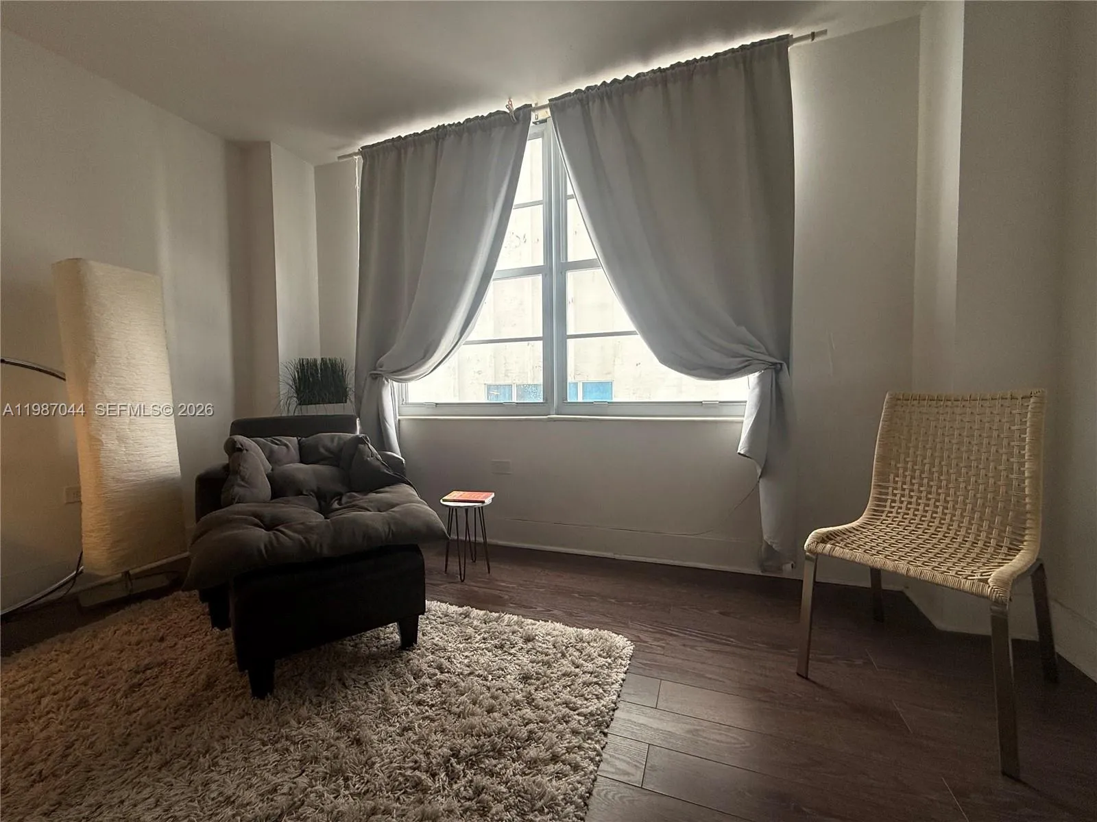 5555 Collins Ave 8r, Miami Beach, Florida 33140, Miami Beach, Florida 33140, 2 Bedrooms Bedrooms, ,2 BathroomsBathrooms,Residential Lease,For Rent,5555 Collins Ave 8r, Miami Beach, Florida 33140,A11987044