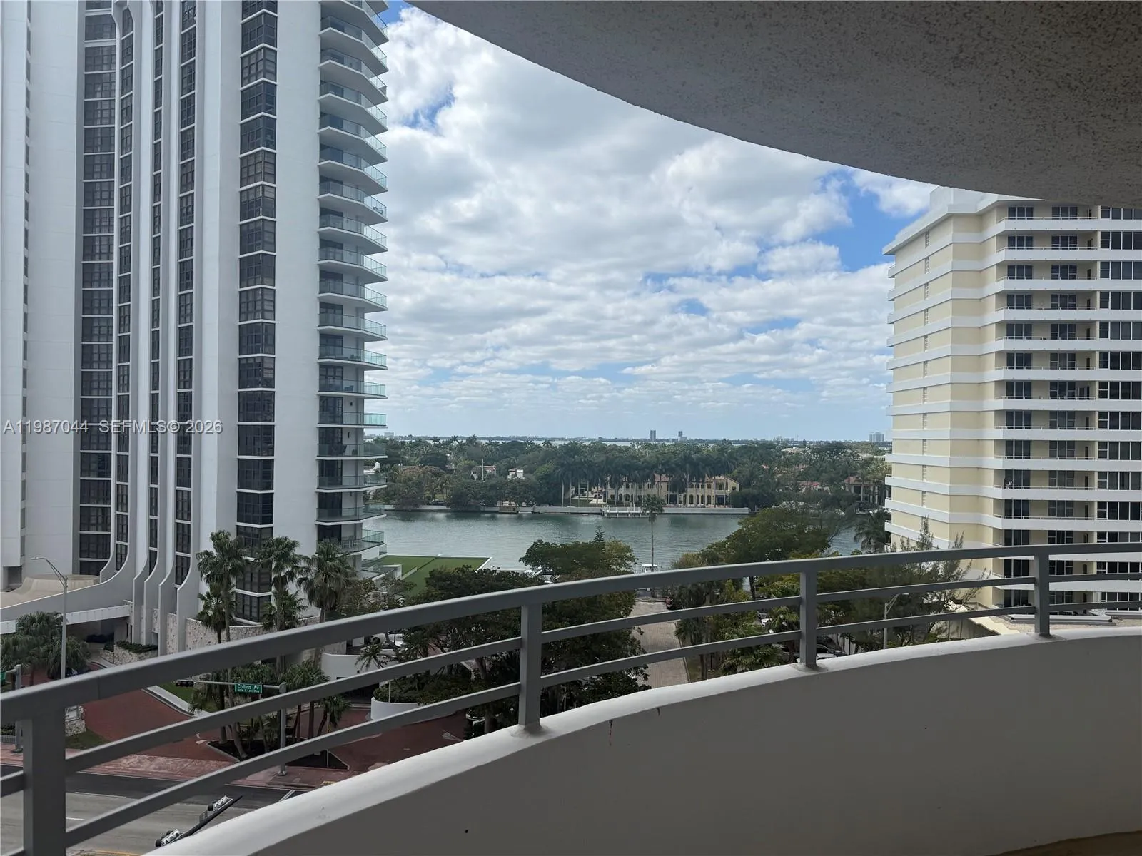 5555 Collins Ave 8r, Miami Beach, Florida 33140, Miami Beach, Florida 33140, 2 Bedrooms Bedrooms, ,2 BathroomsBathrooms,Residential Lease,For Rent,5555 Collins Ave 8r, Miami Beach, Florida 33140,A11987044