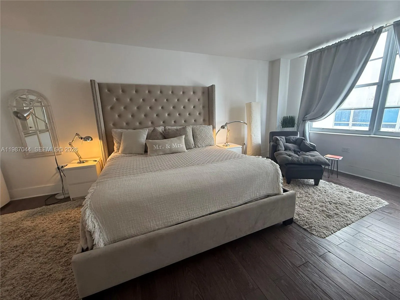 5555 Collins Ave 8r, Miami Beach, Florida 33140, Miami Beach, Florida 33140, 2 Bedrooms Bedrooms, ,2 BathroomsBathrooms,Residential Lease,For Rent,5555 Collins Ave 8r, Miami Beach, Florida 33140,A11987044