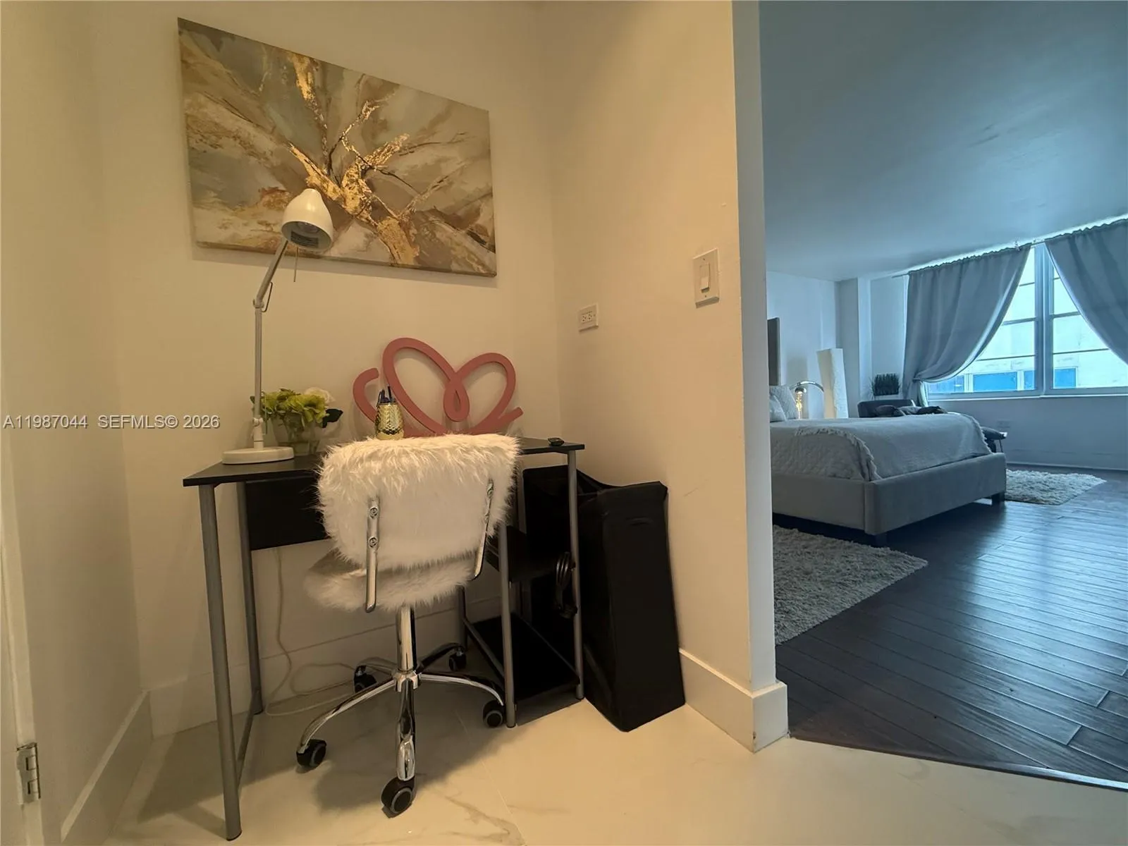5555 Collins Ave 8r, Miami Beach, Florida 33140, Miami Beach, Florida 33140, 2 Bedrooms Bedrooms, ,2 BathroomsBathrooms,Residential Lease,For Rent,5555 Collins Ave 8r, Miami Beach, Florida 33140,A11987044