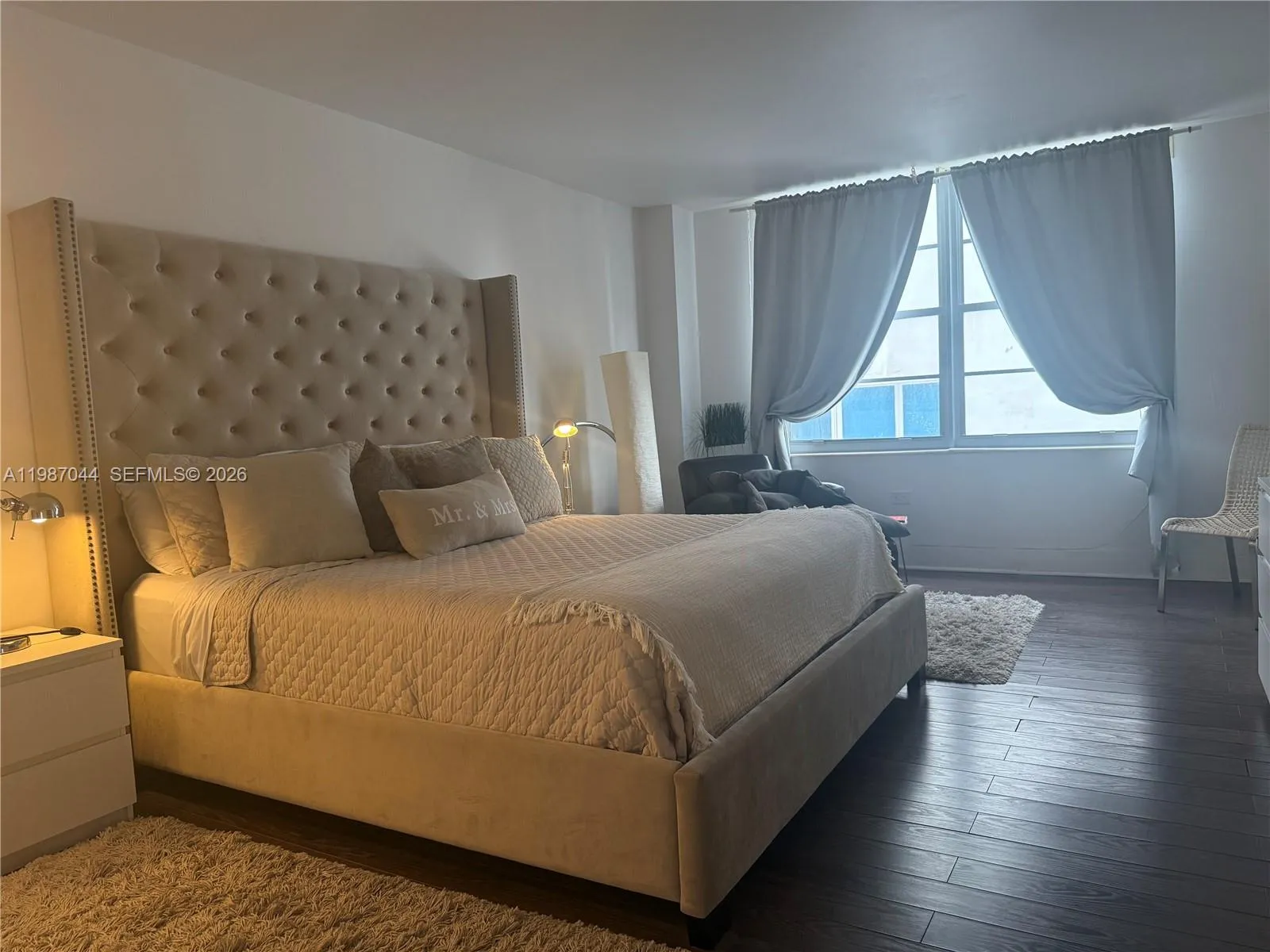 5555 Collins Ave 8r, Miami Beach, Florida 33140, Miami Beach, Florida 33140, 2 Bedrooms Bedrooms, ,2 BathroomsBathrooms,Residential Lease,For Rent,5555 Collins Ave 8r, Miami Beach, Florida 33140,A11987044