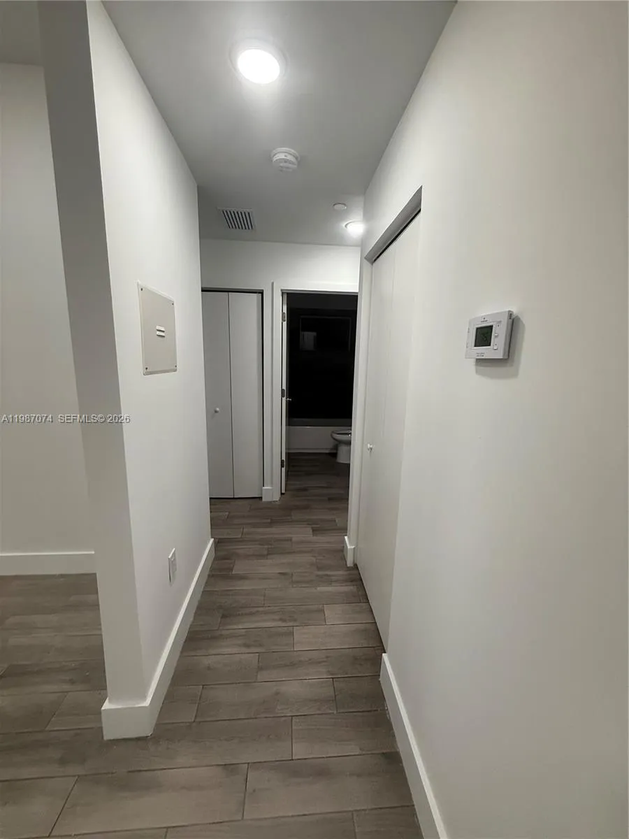 486 E 30th St 202, Hialeah, Florida 33013, Hialeah, Florida 33013, 2 Bedrooms Bedrooms, ,2 BathroomsBathrooms,Residential Lease,For Rent,486 E 30th St 202, Hialeah, Florida 33013,A11987074
