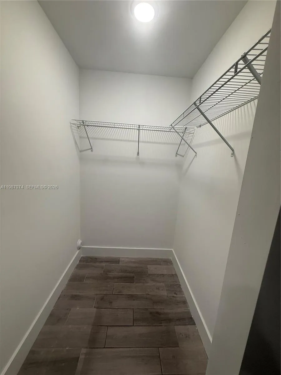 486 E 30th St 202, Hialeah, Florida 33013, Hialeah, Florida 33013, 2 Bedrooms Bedrooms, ,2 BathroomsBathrooms,Residential Lease,For Rent,486 E 30th St 202, Hialeah, Florida 33013,A11987074