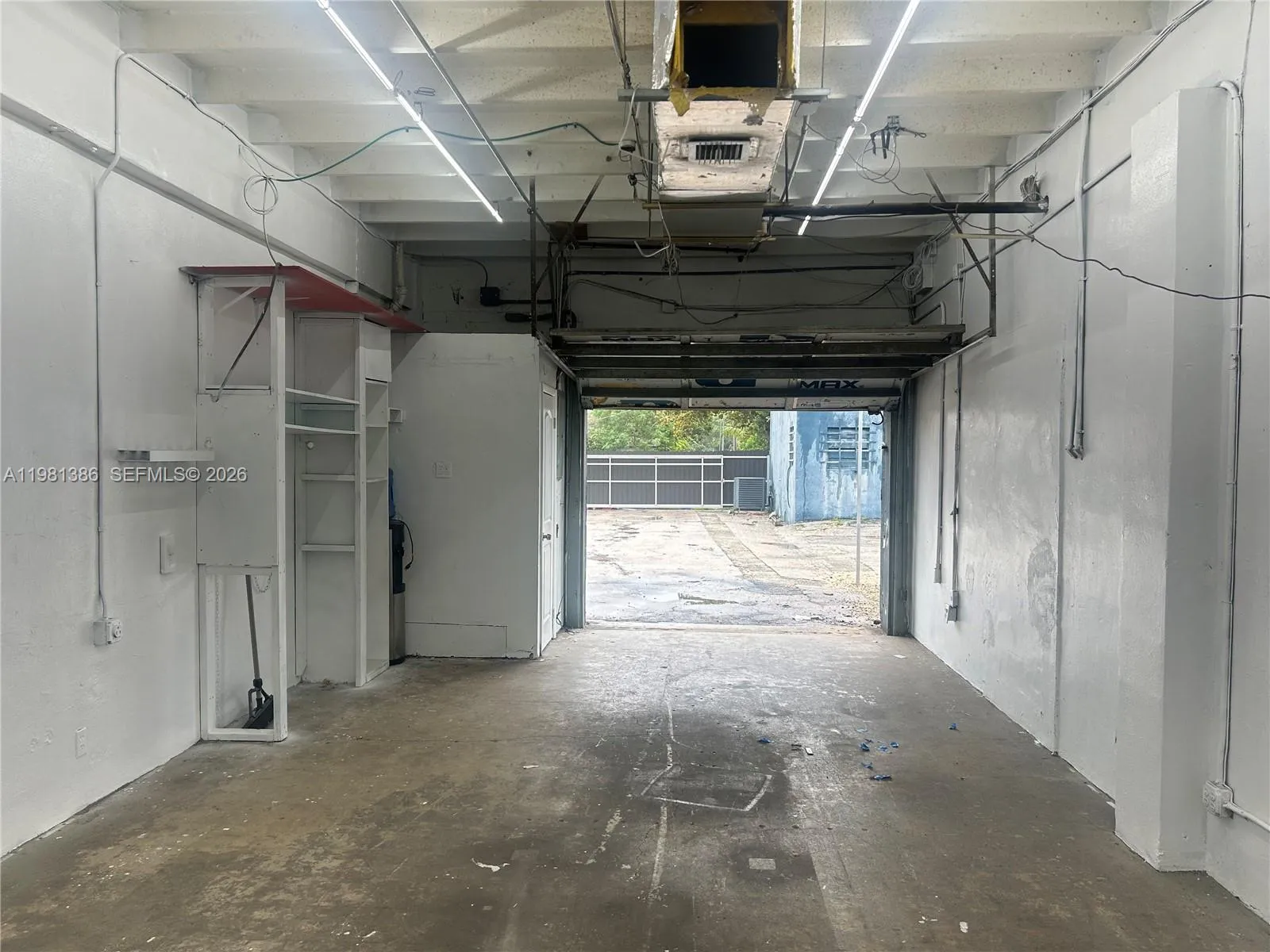 1912 N Dixie Hwy, Hollywood, Florida 33020, Hollywood, Florida 33020, ,Commercial Lease,For Rent,1912 N Dixie Hwy, Hollywood, Florida 33020,A11981386