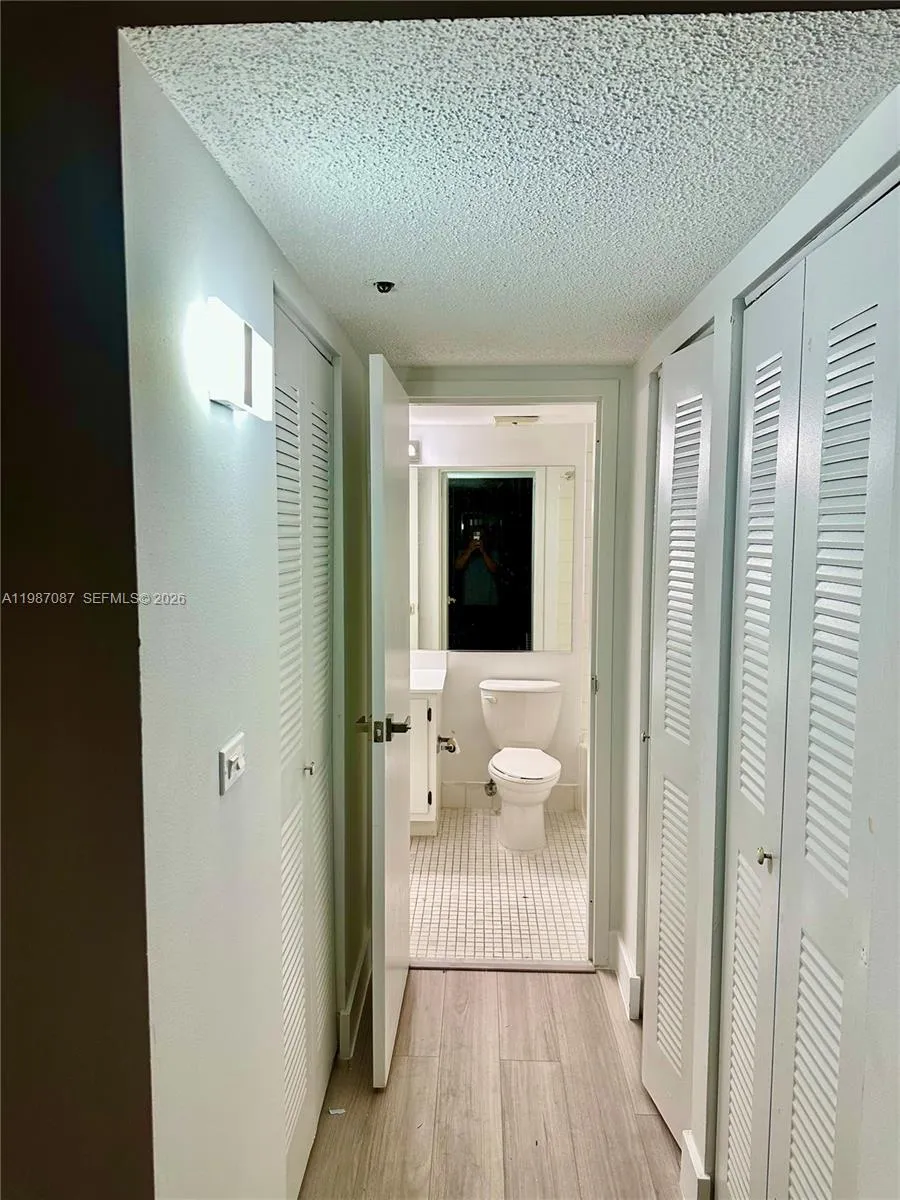 7601 E Treasure Dr 1406, North Bay Village, Florid, North Bay Village, Florida 33141, 2 Bedrooms Bedrooms, ,2 BathroomsBathrooms,Residential Lease,For Rent,7601 E Treasure Dr 1406, North Bay Village, Florid,A11987087