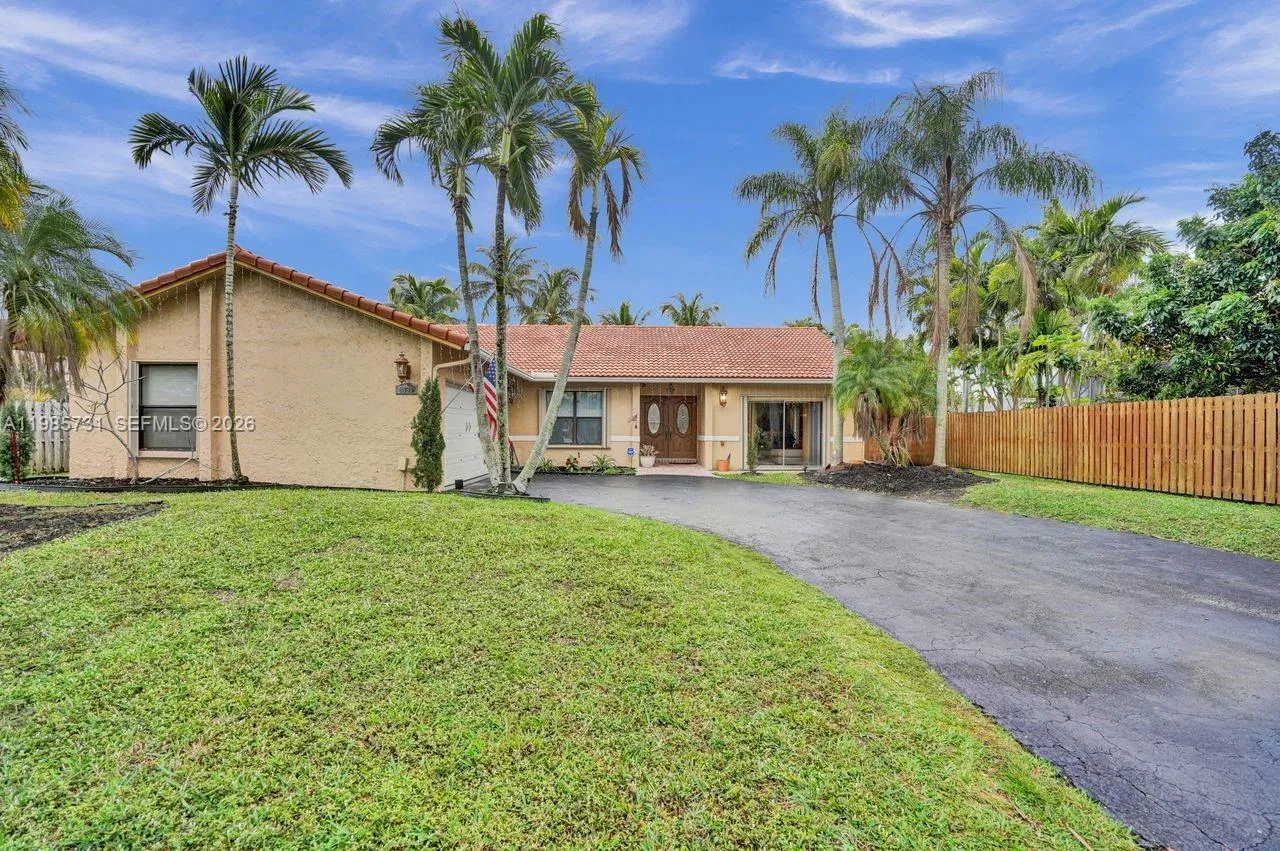 9530 Nw 16th St, Plantation, Florida 33322, Plantation, Florida 33322, 4 Bedrooms Bedrooms, ,2 BathroomsBathrooms,Residential,For Sale,9530 Nw 16th St, Plantation, Florida 33322,A11985731
