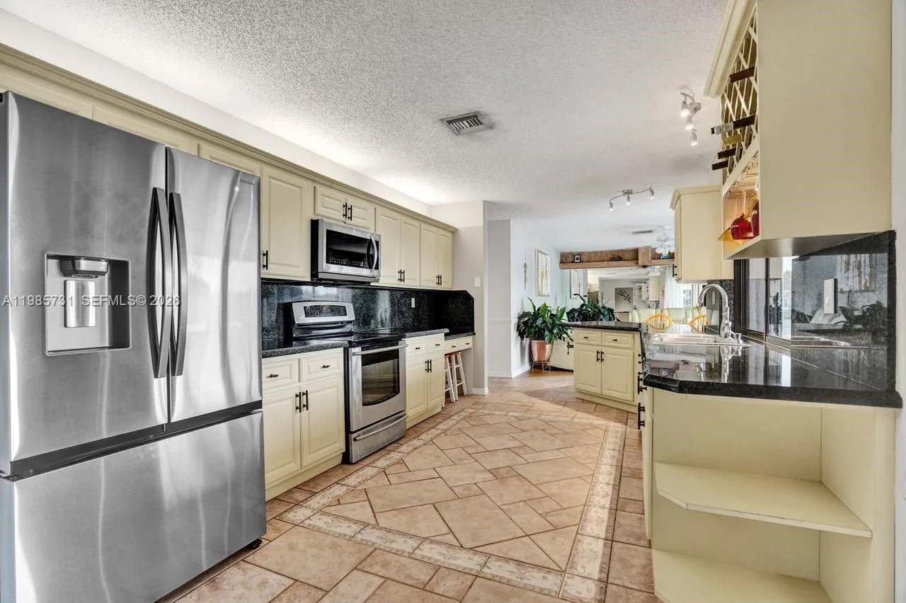 9530 Nw 16th St, Plantation, Florida 33322, Plantation, Florida 33322, 4 Bedrooms Bedrooms, ,2 BathroomsBathrooms,Residential,For Sale,9530 Nw 16th St, Plantation, Florida 33322,A11985731