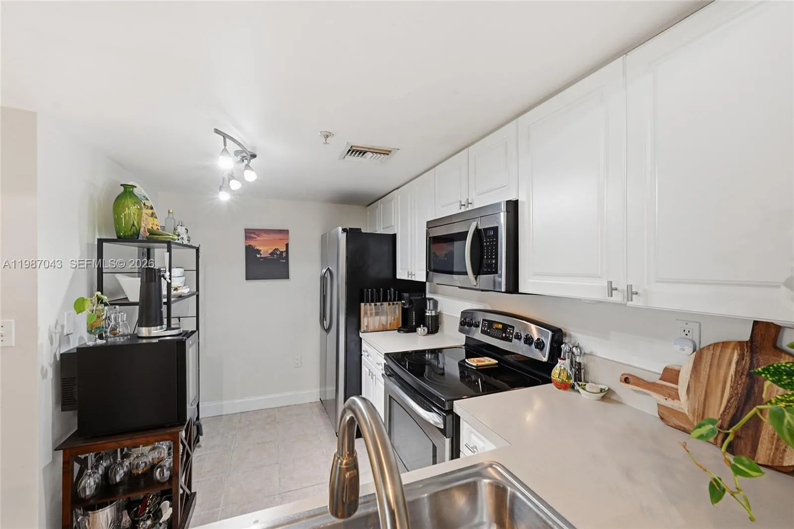 520 Se 5th Ave 3403, Fort Lauderdale, Florida 3330, Fort Lauderdale, Florida 33301, 1 Bedroom Bedrooms, ,1 BathroomBathrooms,Residential Lease,For Rent,520 Se 5th Ave 3403, Fort Lauderdale, Florida 3330,A11987043