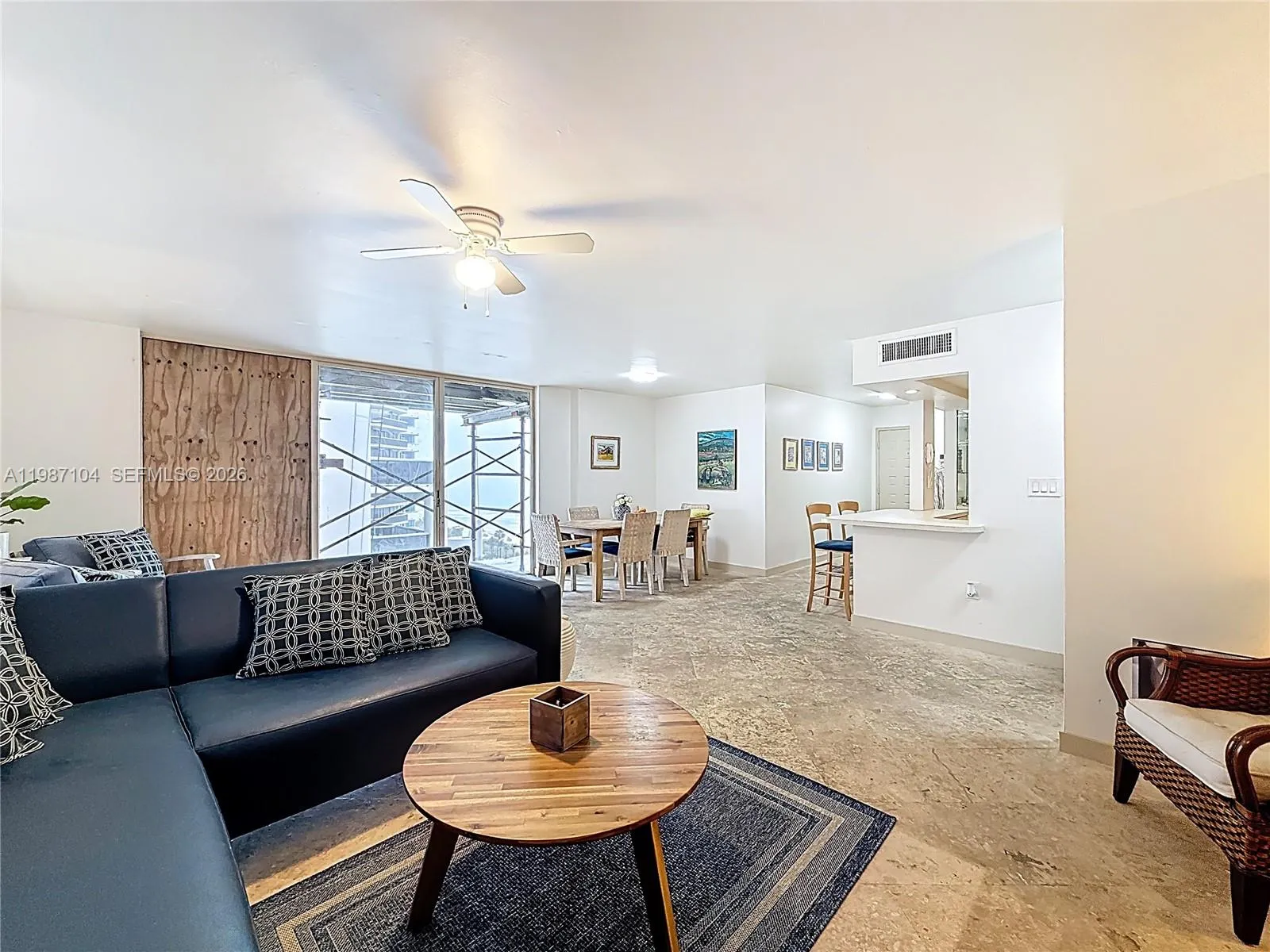 6061 Collins Ave 12d, Miami Beach, Florida 33140, Miami Beach, Florida 33140, 2 Bedrooms Bedrooms, ,2 BathroomsBathrooms,Residential,For Sale,6061 Collins Ave 12d, Miami Beach, Florida 33140,A11987104