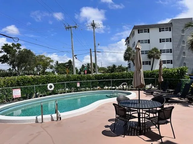 5050 Bayview Dr 17, Fort Lauderdale, Florida 33308, Fort Lauderdale, Florida 33308, 2 Bedrooms Bedrooms, ,1 BathroomBathrooms,Residential Lease,For Rent,5050 Bayview Dr 17, Fort Lauderdale, Florida 33308,A11987076