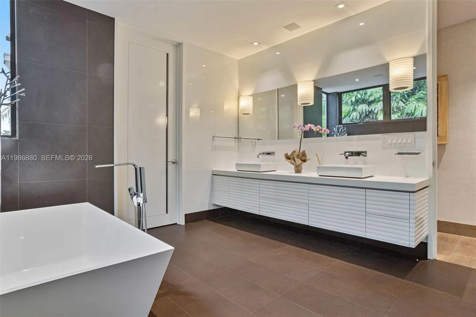 610 Harbor Cir, Key Biscayne, Florida 33149, Key Biscayne, Florida 33149, 6 Bedrooms Bedrooms, ,6 BathroomsBathrooms,Residential,For Sale,610 Harbor Cir, Key Biscayne, Florida 33149,A11986880