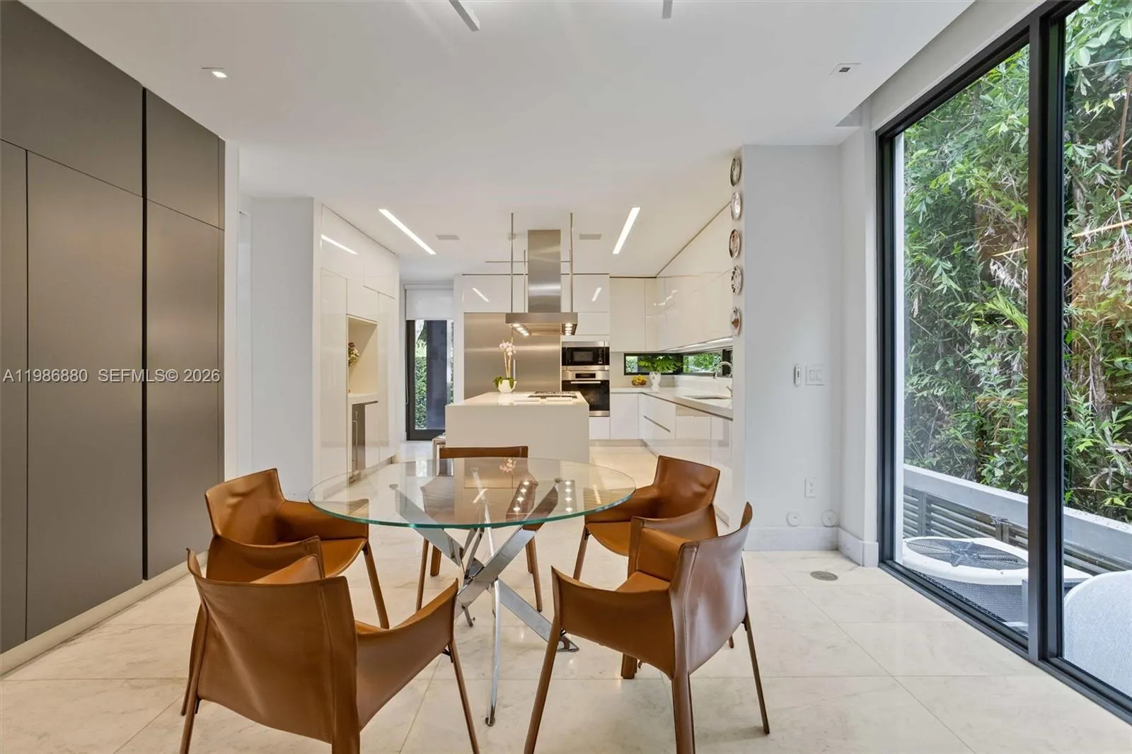 610 Harbor Cir, Key Biscayne, Florida 33149, Key Biscayne, Florida 33149, 6 Bedrooms Bedrooms, ,6 BathroomsBathrooms,Residential,For Sale,610 Harbor Cir, Key Biscayne, Florida 33149,A11986880