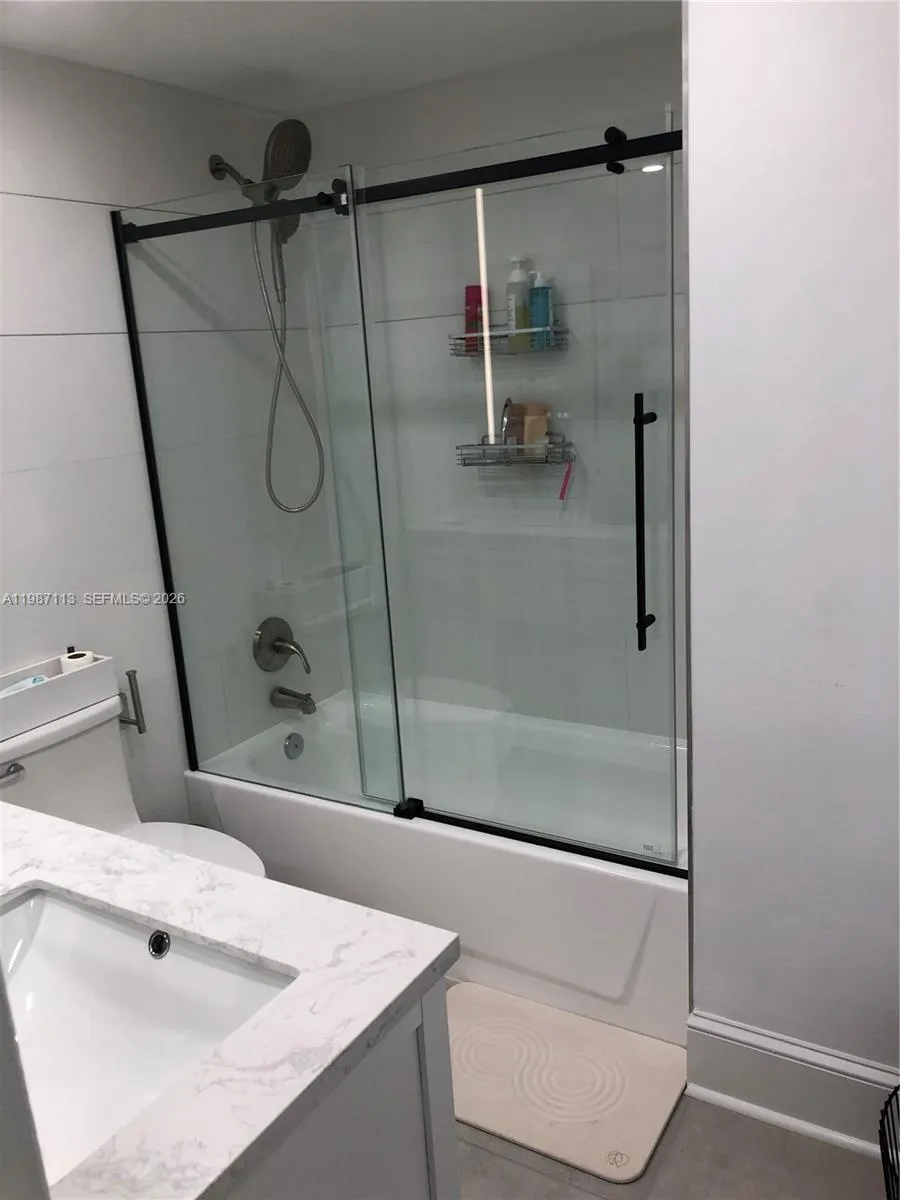 1000 West Ave 1110, Miami Beach, Florida 33139, Miami Beach, Florida 33139, 1 Bedroom Bedrooms, ,1 BathroomBathrooms,Residential Lease,For Rent,1000 West Ave 1110, Miami Beach, Florida 33139,A11987113