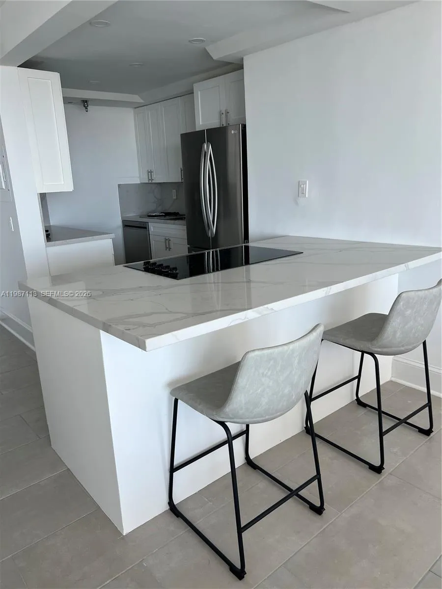 1000 West Ave 1110, Miami Beach, Florida 33139, Miami Beach, Florida 33139, 1 Bedroom Bedrooms, ,1 BathroomBathrooms,Residential Lease,For Rent,1000 West Ave 1110, Miami Beach, Florida 33139,A11987113