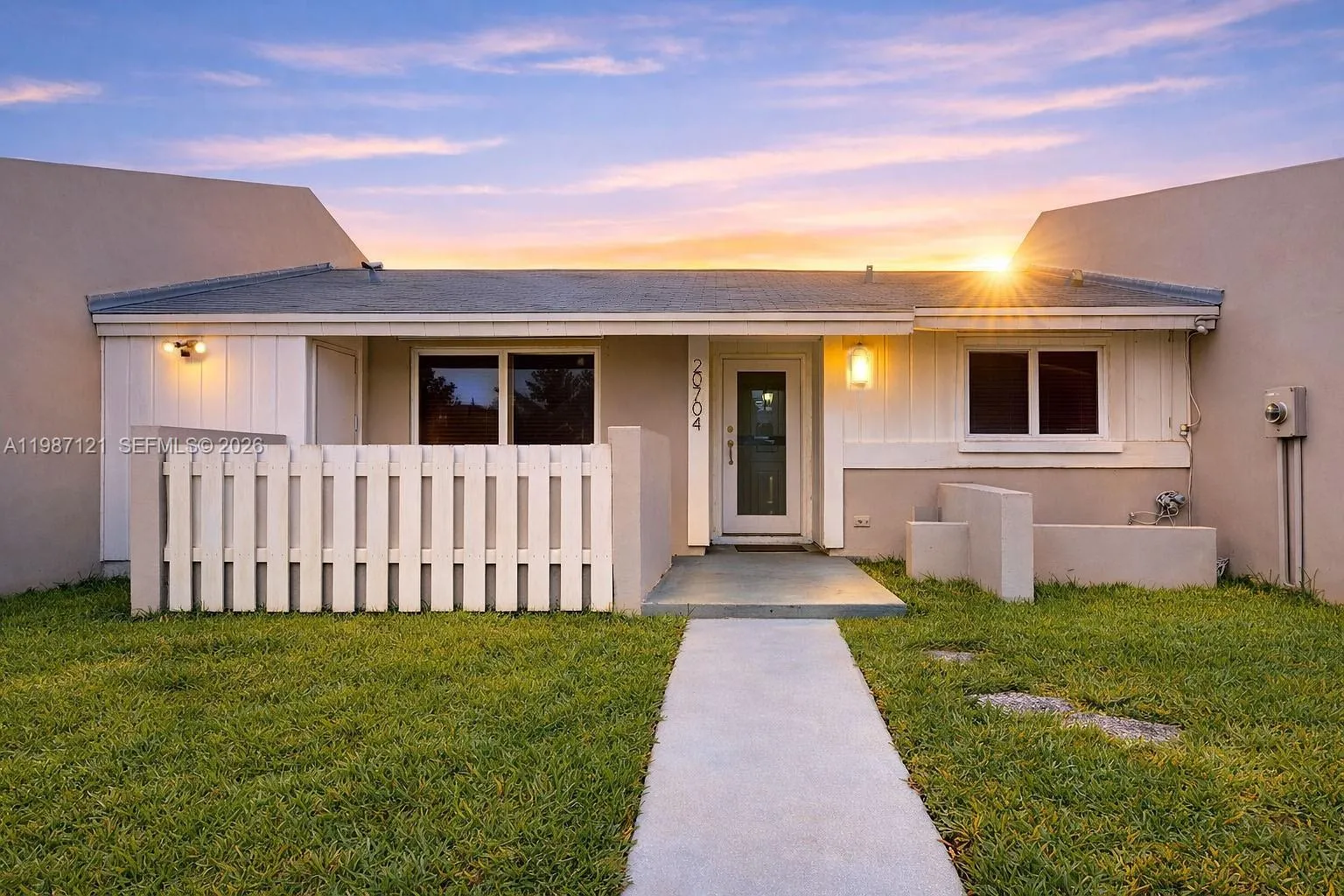 20704 Sw 103rd Pl 20704, Cutler Bay, Florida 33189, Cutler Bay, Florida 33189, 2 Bedrooms Bedrooms, ,2 BathroomsBathrooms,Residential Lease,For Rent,20704 Sw 103rd Pl 20704, Cutler Bay, Florida 33189,A11987121