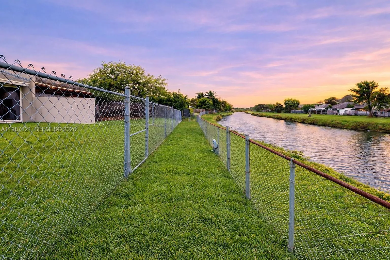 20704 Sw 103rd Pl 20704, Cutler Bay, Florida 33189, Cutler Bay, Florida 33189, 2 Bedrooms Bedrooms, ,2 BathroomsBathrooms,Residential Lease,For Rent,20704 Sw 103rd Pl 20704, Cutler Bay, Florida 33189,A11987121