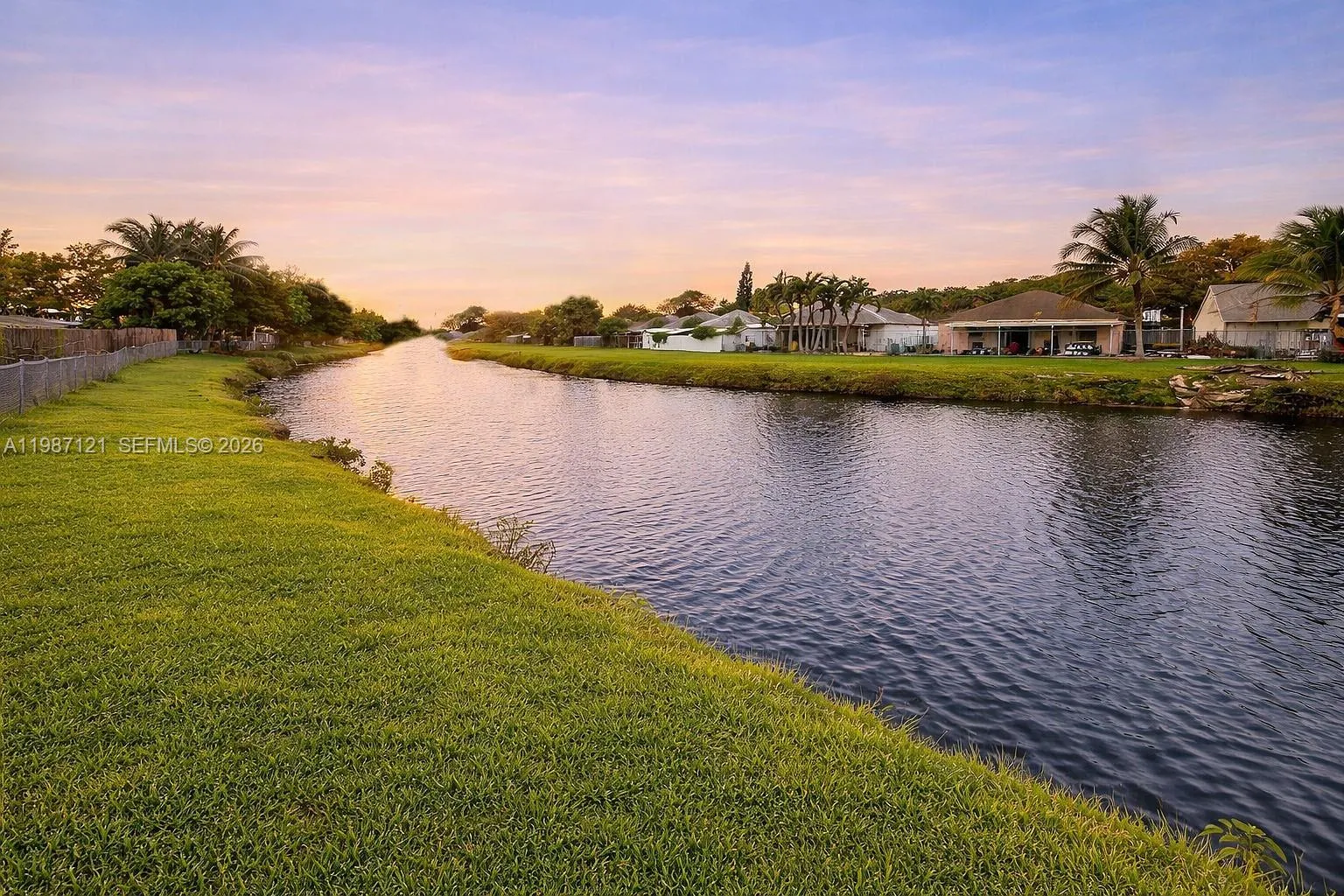 20704 Sw 103rd Pl 20704, Cutler Bay, Florida 33189, Cutler Bay, Florida 33189, 2 Bedrooms Bedrooms, ,2 BathroomsBathrooms,Residential Lease,For Rent,20704 Sw 103rd Pl 20704, Cutler Bay, Florida 33189,A11987121