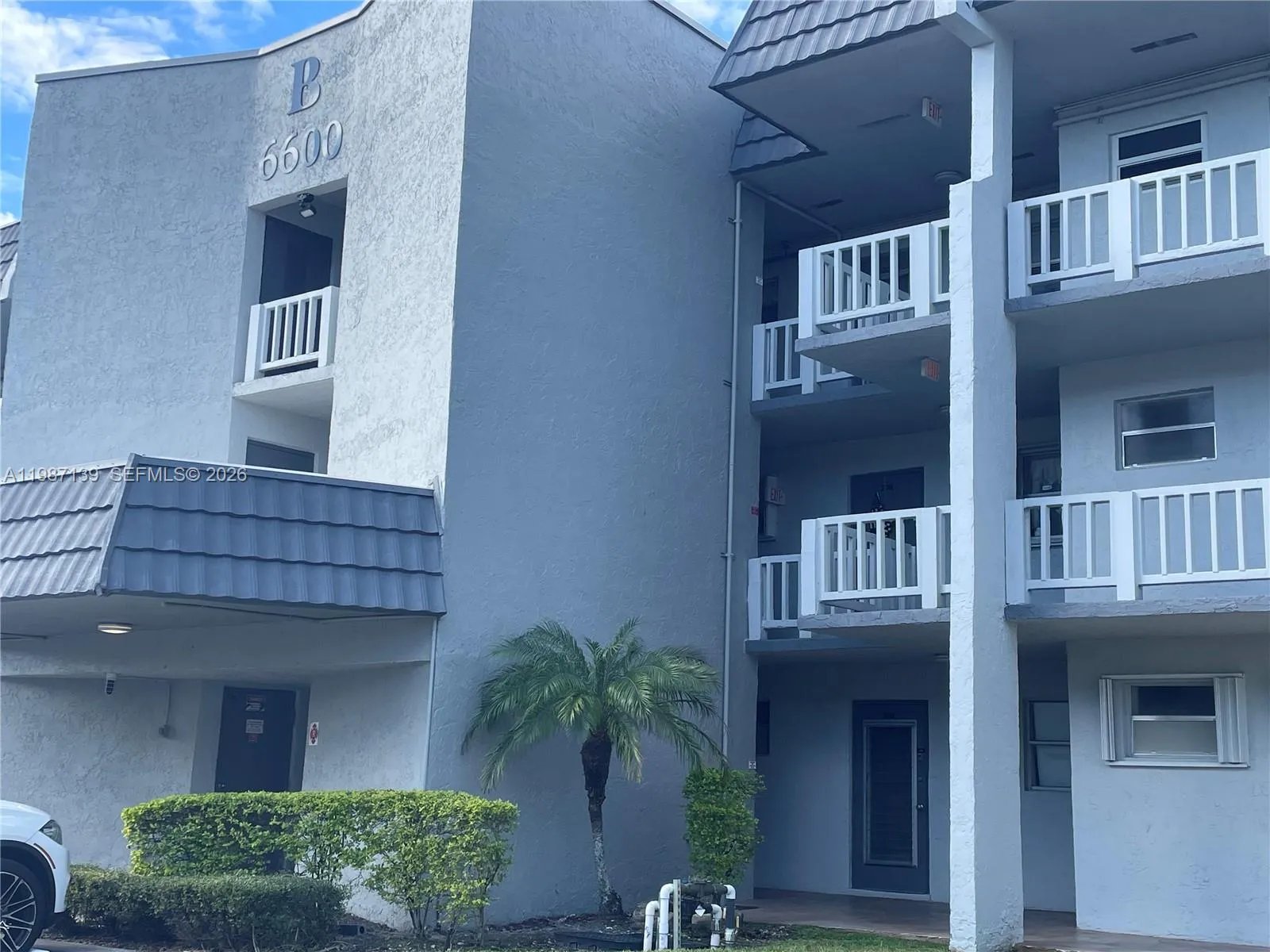 6600 Royal Palm Blvd 103b, Margate, Florida 33063, Margate, Florida 33063, 2 Bedrooms Bedrooms, ,2 BathroomsBathrooms,Residential,For Sale,6600 Royal Palm Blvd 103b, Margate, Florida 33063,A11987139