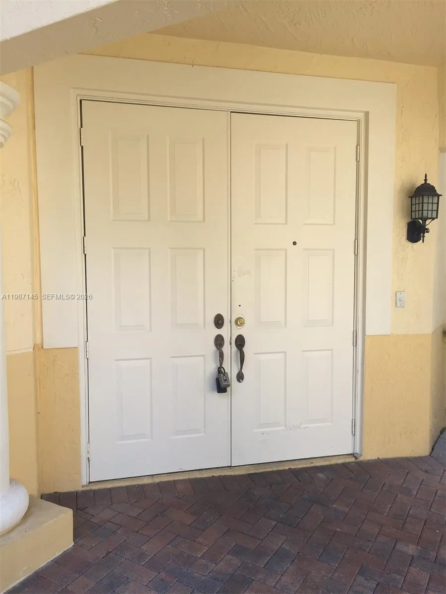 1531 Passion Vine Cir 3-2, Weston, Florida 33326, Weston, Florida 33326, 3 Bedrooms Bedrooms, ,2 BathroomsBathrooms,Residential Lease,For Rent,1531 Passion Vine Cir 3-2, Weston, Florida 33326,A11987145