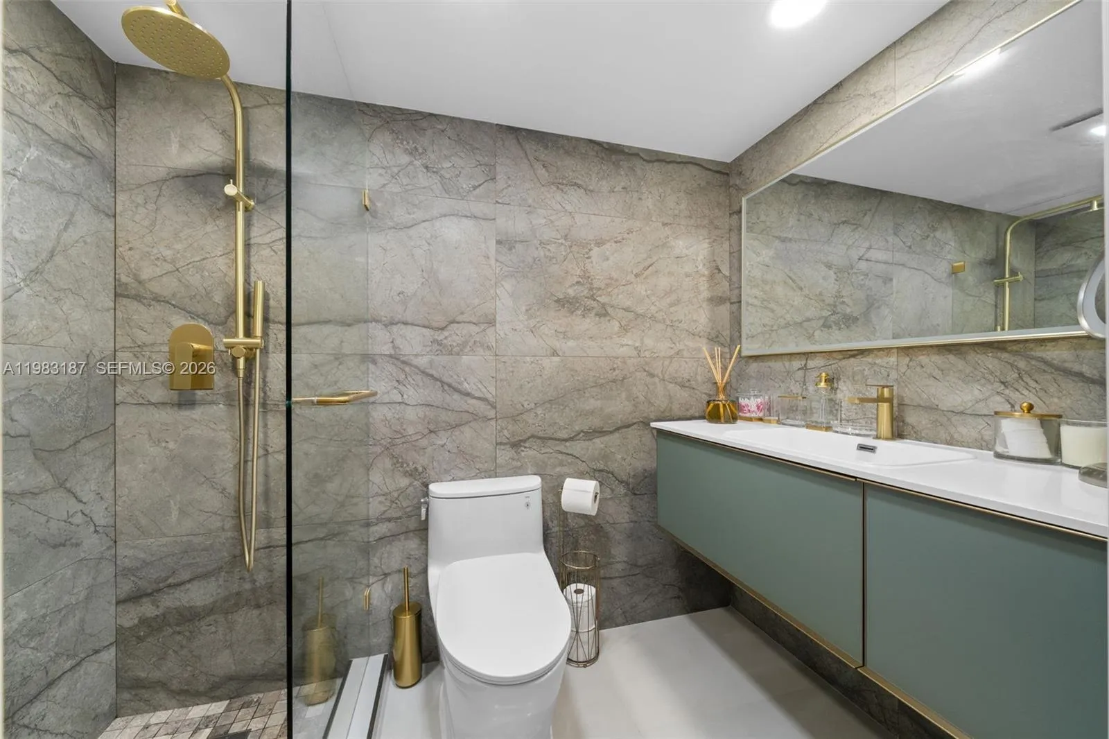 230 S 174th St 2202, Sunny Isles Beach, Florida 33, Sunny Isles Beach, Florida 33160, 2 Bedrooms Bedrooms, ,2 BathroomsBathrooms,Residential,For Sale,230 S 174th St 2202, Sunny Isles Beach, Florida 33,A11983187