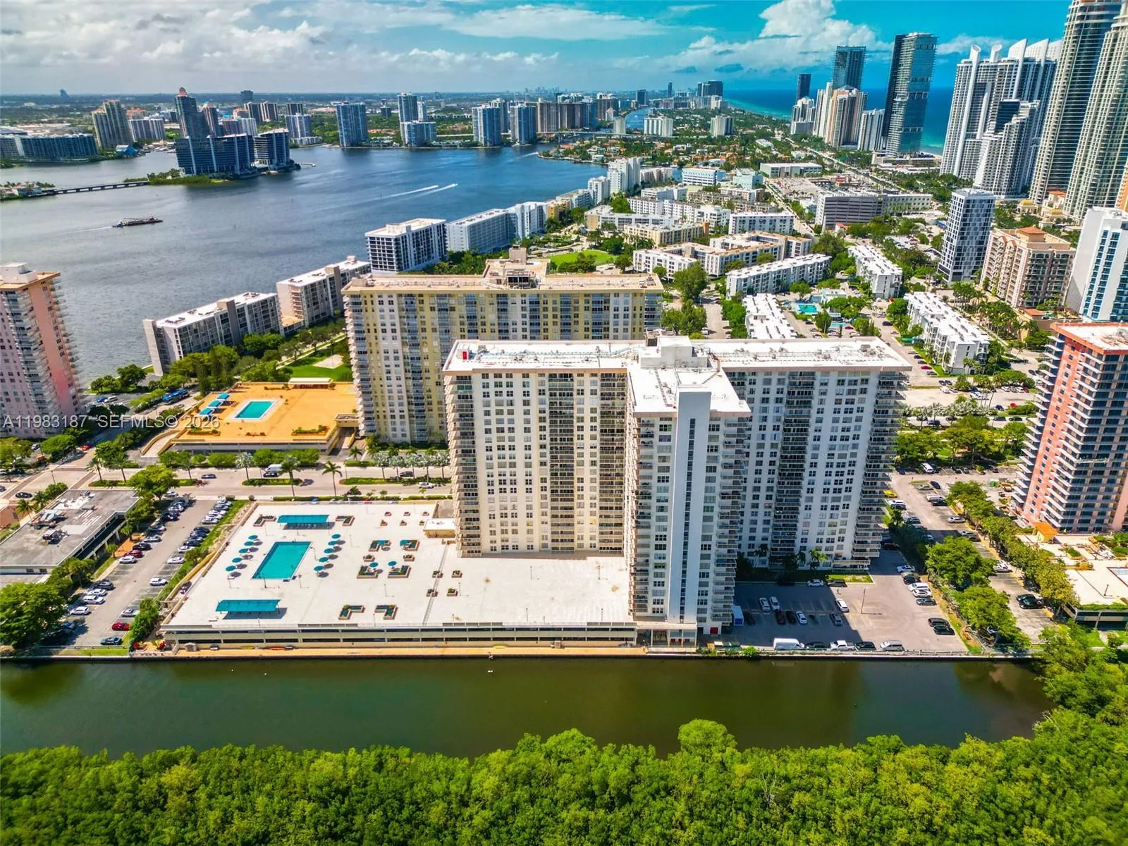 230 S 174th St 2202, Sunny Isles Beach, Florida 33, Sunny Isles Beach, Florida 33160, 2 Bedrooms Bedrooms, ,2 BathroomsBathrooms,Residential,For Sale,230 S 174th St 2202, Sunny Isles Beach, Florida 33,A11983187