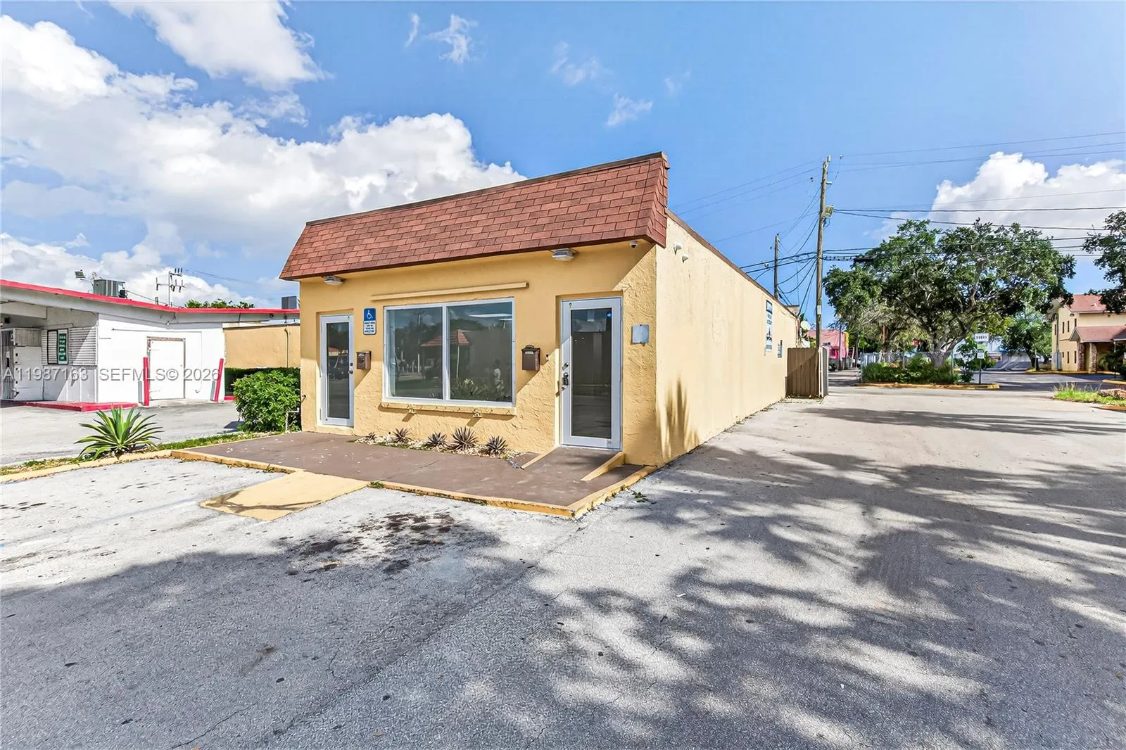 1180 Nw 41st, Lauderhill, Florida 33313, Lauderhill, Florida 33313, ,Commercial Lease,For Rent,1180 Nw 41st, Lauderhill, Florida 33313,A11987163