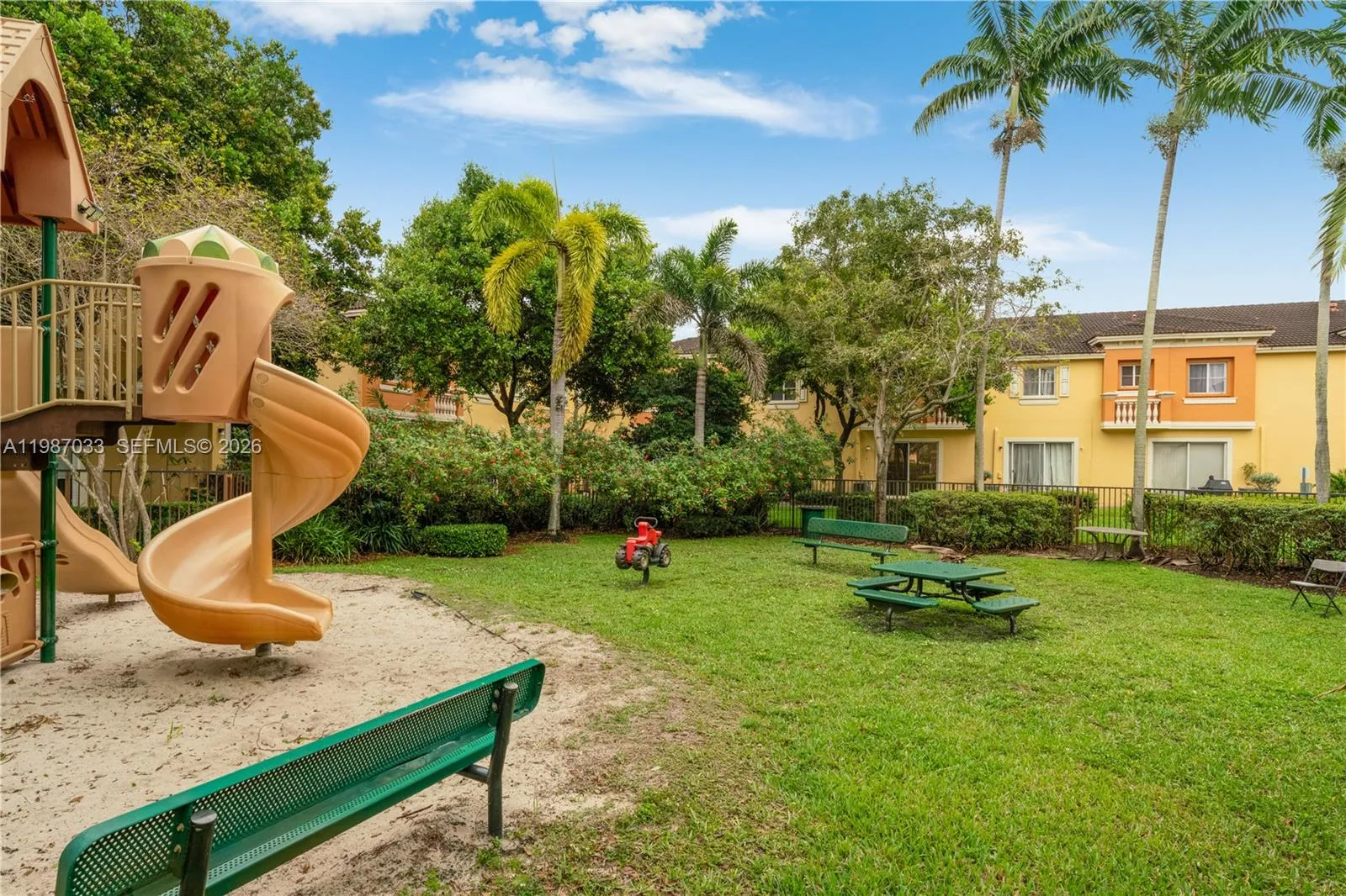 8916 Sw 19th St, Miramar, Florida 33025, Miramar, Florida 33025, 2 Bedrooms Bedrooms, ,2 BathroomsBathrooms,Residential,For Sale,8916 Sw 19th St, Miramar, Florida 33025,A11987033