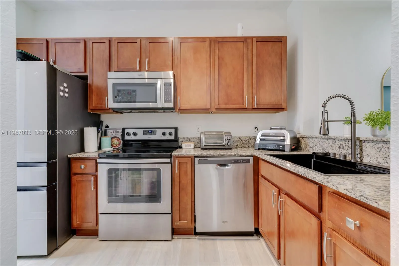 8916 Sw 19th St, Miramar, Florida 33025, Miramar, Florida 33025, 2 Bedrooms Bedrooms, ,2 BathroomsBathrooms,Residential,For Sale,8916 Sw 19th St, Miramar, Florida 33025,A11987033