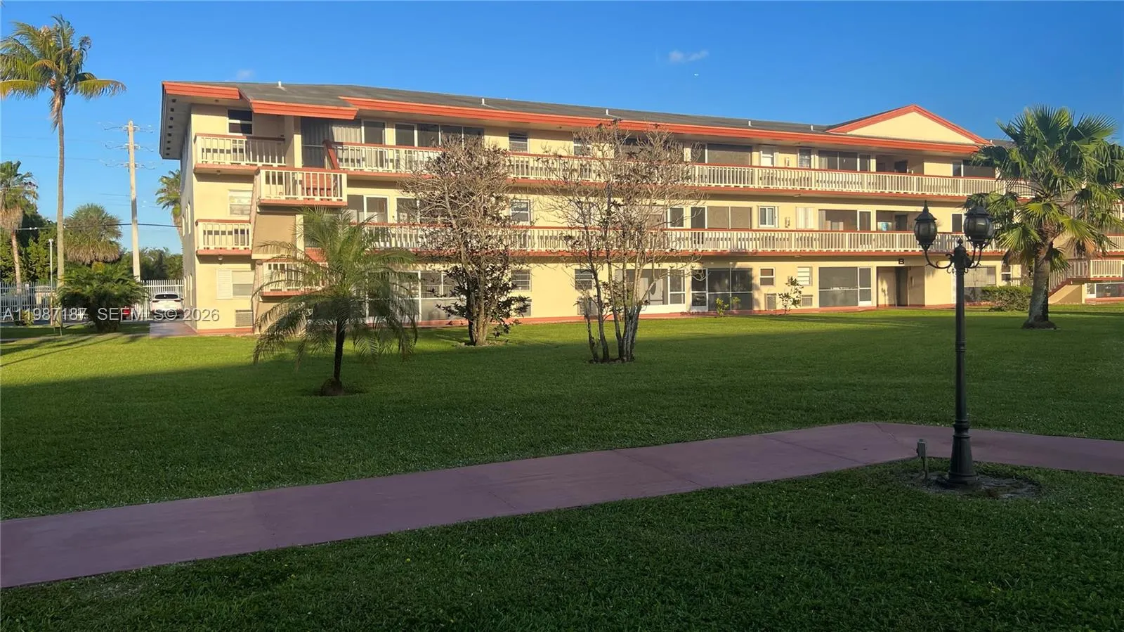 5300 Washington St K223, Hollywood, Florida 33021, Hollywood, Florida 33021, 2 Bedrooms Bedrooms, ,2 BathroomsBathrooms,Residential,For Sale,5300 Washington St K223, Hollywood, Florida 33021,A11987187