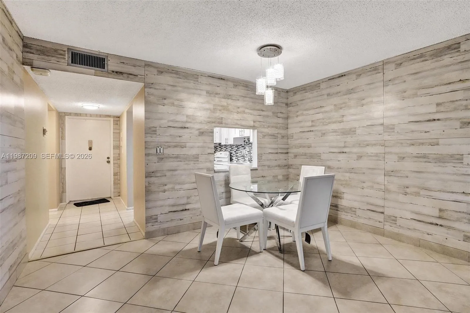 8301 Sands Point Blvd S205, Tamarac, Florida 33321, Tamarac, Florida 33321, 1 Bedroom Bedrooms, ,1 BathroomBathrooms,Residential Lease,For Rent,8301 Sands Point Blvd S205, Tamarac, Florida 33321,A11987209