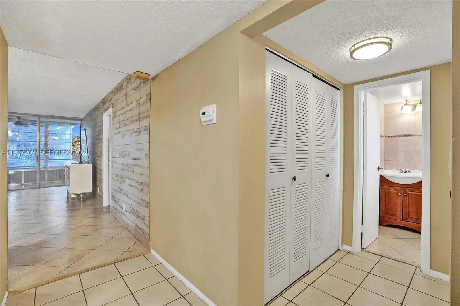 8301 Sands Point Blvd S205, Tamarac, Florida 33321, Tamarac, Florida 33321, 1 Bedroom Bedrooms, ,1 BathroomBathrooms,Residential Lease,For Rent,8301 Sands Point Blvd S205, Tamarac, Florida 33321,A11987209