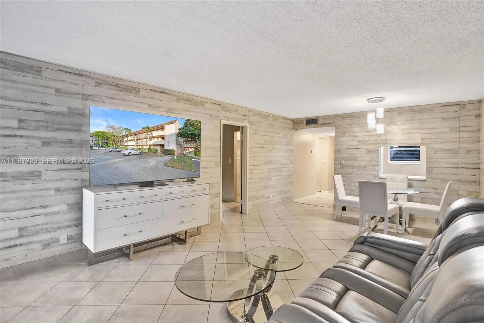8301 Sands Point Blvd S205, Tamarac, Florida 33321, Tamarac, Florida 33321, 1 Bedroom Bedrooms, ,1 BathroomBathrooms,Residential Lease,For Rent,8301 Sands Point Blvd S205, Tamarac, Florida 33321,A11987209