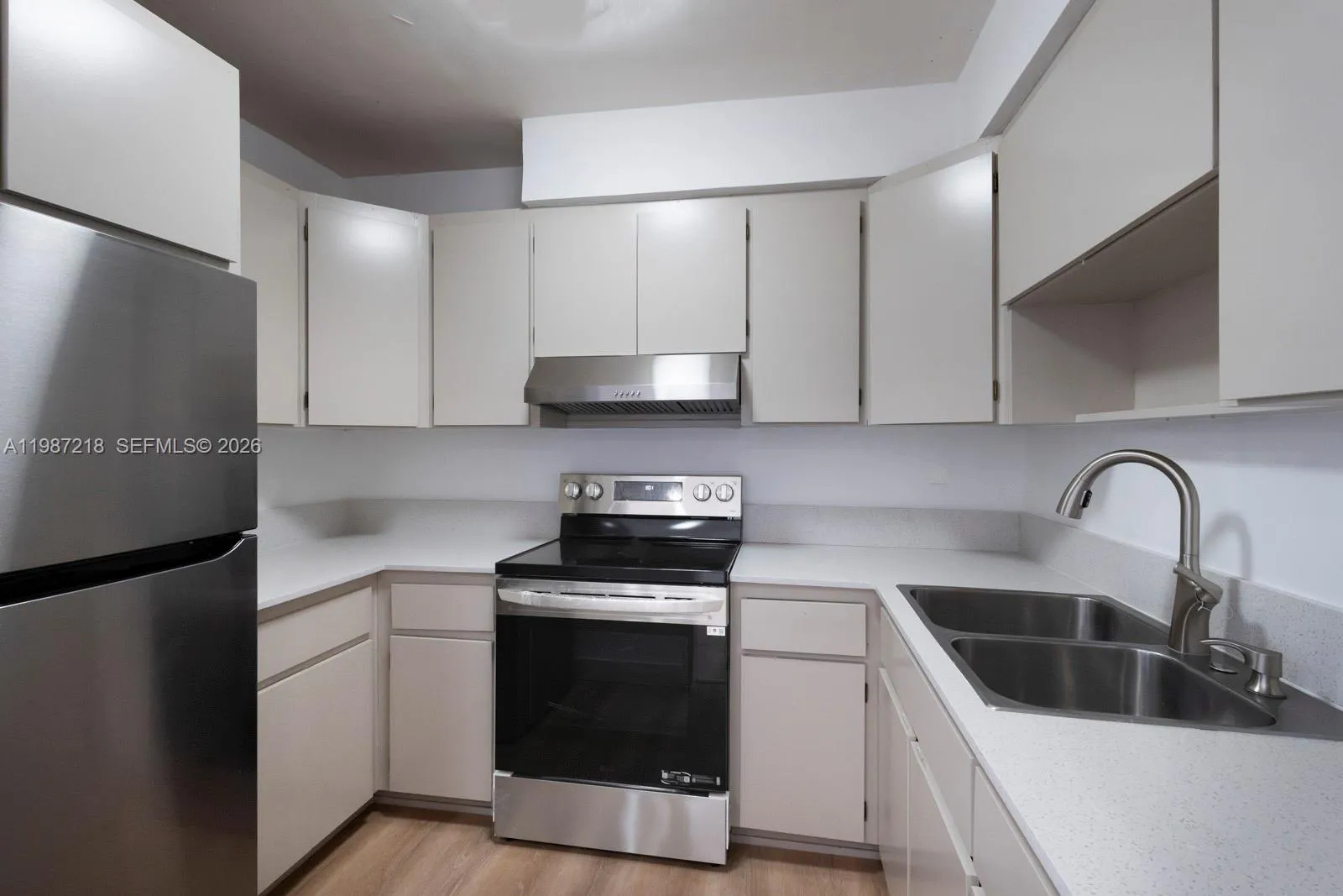 2515 Overbrook St, Miami, Florida 33133, Miami, Florida 33133, 2 Bedrooms Bedrooms, ,2 BathroomsBathrooms,Residential Lease,For Rent,2515 Overbrook St, Miami, Florida 33133,A11987218