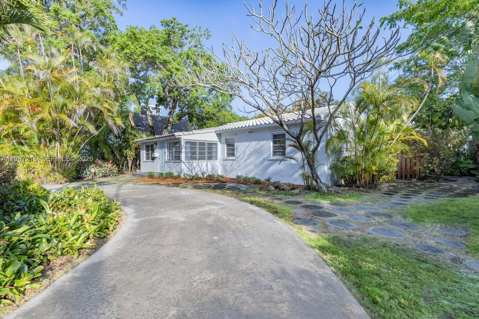 2515 Overbrook St, Miami, Florida 33133, Miami, Florida 33133, 2 Bedrooms Bedrooms, ,2 BathroomsBathrooms,Residential Lease,For Rent,2515 Overbrook St, Miami, Florida 33133,A11987218 2515 Overbrook St, Miami, Florida 33133, Miami, Florida 33133, 2 Bedrooms Bedrooms, ,2 BathroomsBathrooms,Residential Lease,For Rent,2515 Overbrook St, Miami, Florida 33133,A11987218