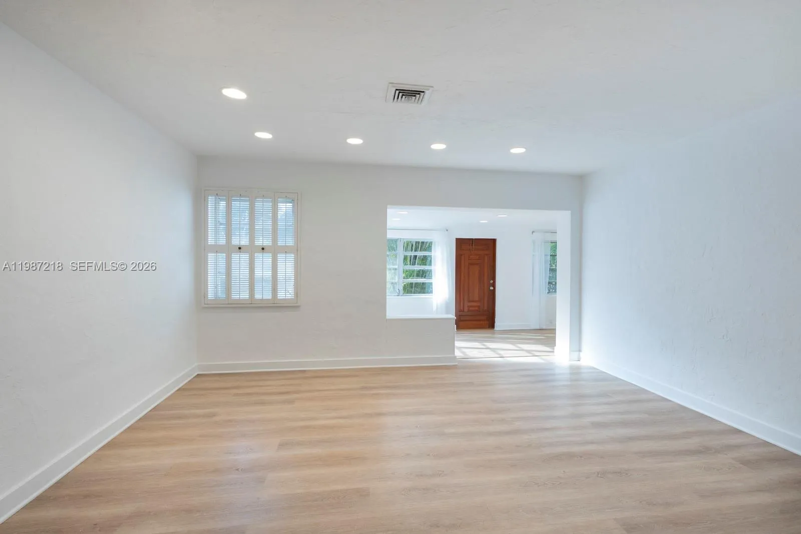 2515 Overbrook St, Miami, Florida 33133, Miami, Florida 33133, 2 Bedrooms Bedrooms, ,2 BathroomsBathrooms,Residential Lease,For Rent,2515 Overbrook St, Miami, Florida 33133,A11987218