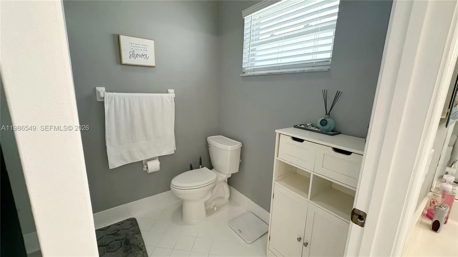 15973 Nw 16th Ct, Pembroke Pines, Florida 33028, Pembroke Pines, Florida 33028, 4 Bedrooms Bedrooms, ,2 BathroomsBathrooms,Residential,For Sale,15973 Nw 16th Ct, Pembroke Pines, Florida 33028,A11986549