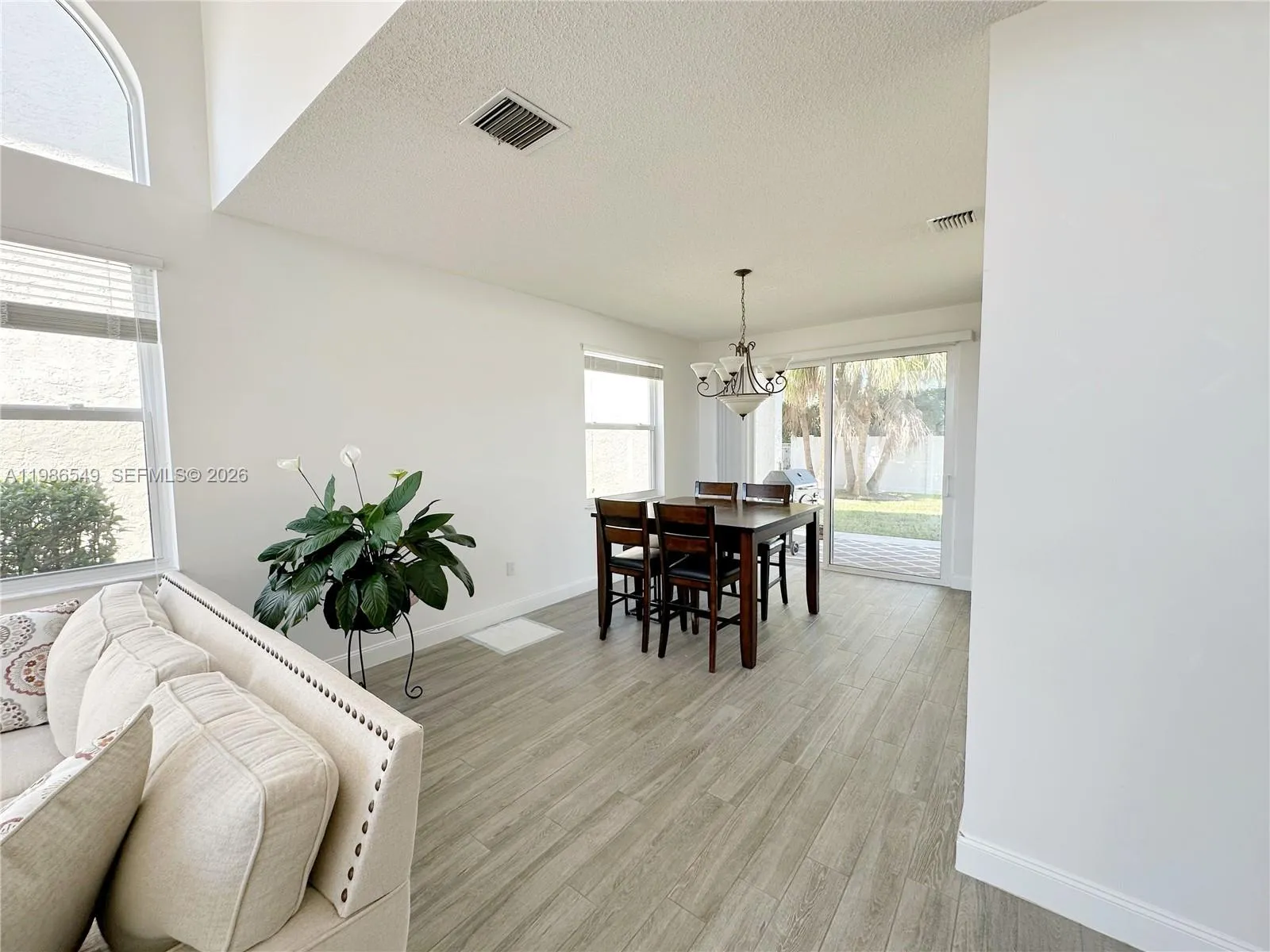 15973 Nw 16th Ct, Pembroke Pines, Florida 33028, Pembroke Pines, Florida 33028, 4 Bedrooms Bedrooms, ,2 BathroomsBathrooms,Residential,For Sale,15973 Nw 16th Ct, Pembroke Pines, Florida 33028,A11986549