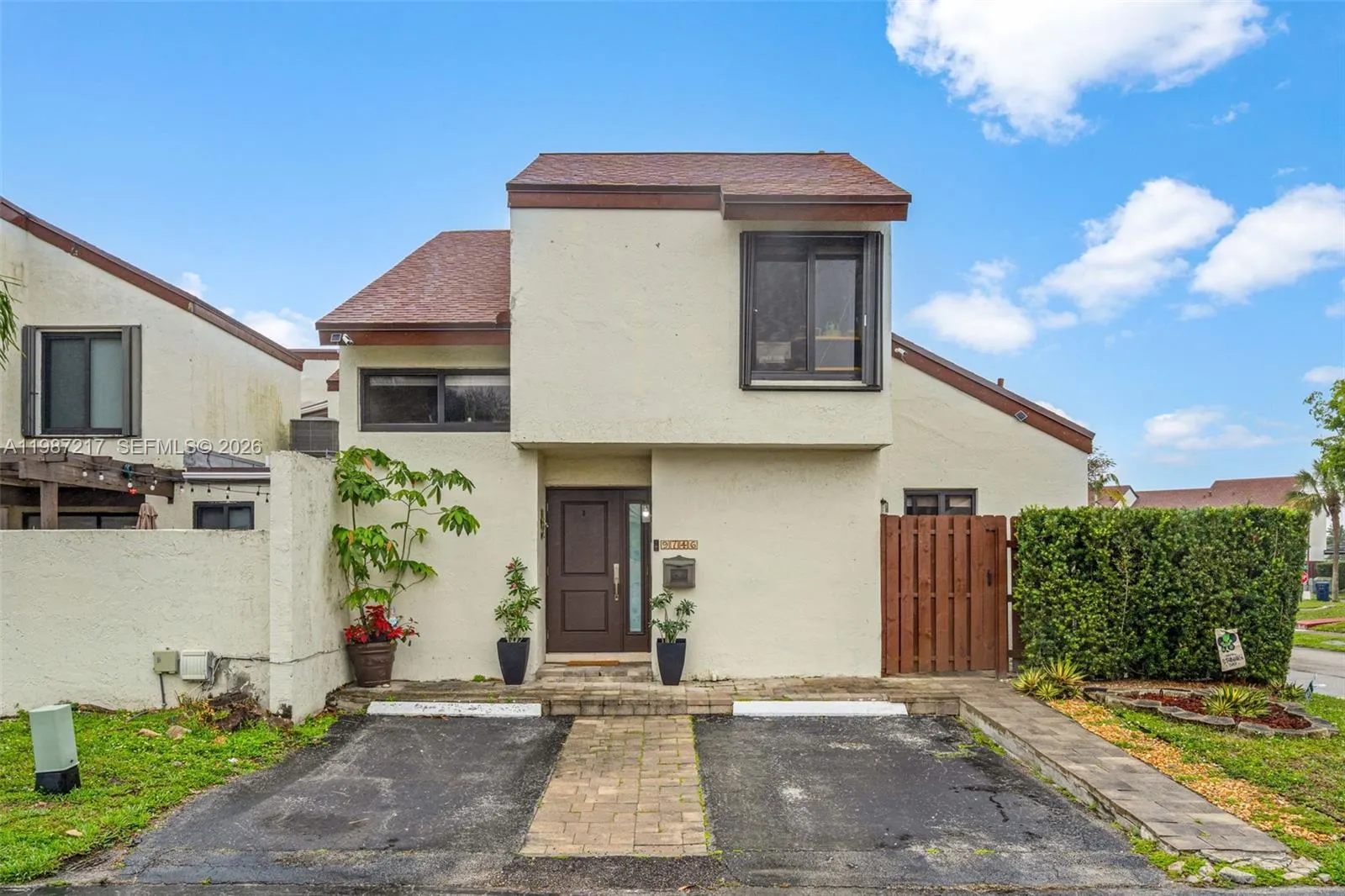 9746 Nw 4th Ln 9746, Miami, Florida 33172, Miami, Florida 33172, 3 Bedrooms Bedrooms, ,2 BathroomsBathrooms,Residential,For Sale,9746 Nw 4th Ln 9746, Miami, Florida 33172,A11987217