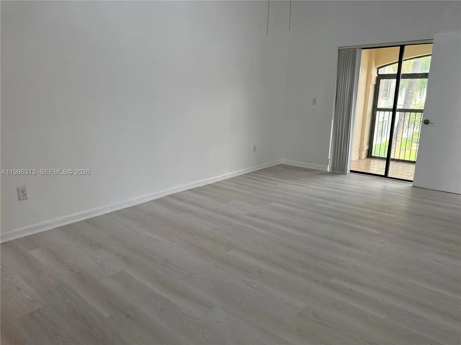 502 Sw 158th Ter 201, Pembroke Pines, Florida 3302, Pembroke Pines, Florida 33027, 2 Bedrooms Bedrooms, ,2 BathroomsBathrooms,Residential Lease,For Rent,502 Sw 158th Ter 201, Pembroke Pines, Florida 3302,A11986313