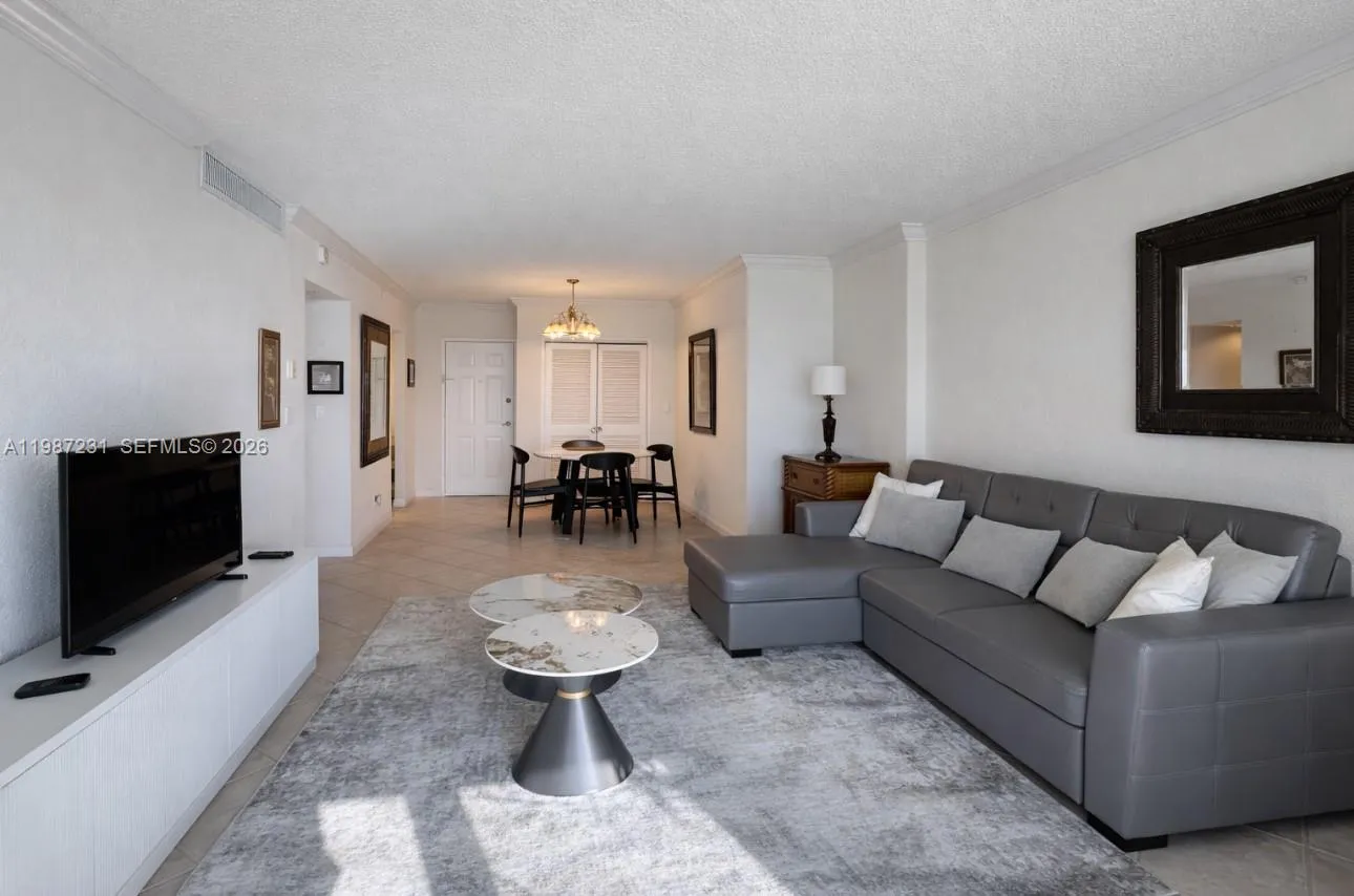2501 S Ocean Dr 629, Hollywood, Florida 33019, Hollywood, Florida 33019, 1 Bedroom Bedrooms, ,1 BathroomBathrooms,Residential,For Sale,2501 S Ocean Dr 629, Hollywood, Florida 33019,A11987231