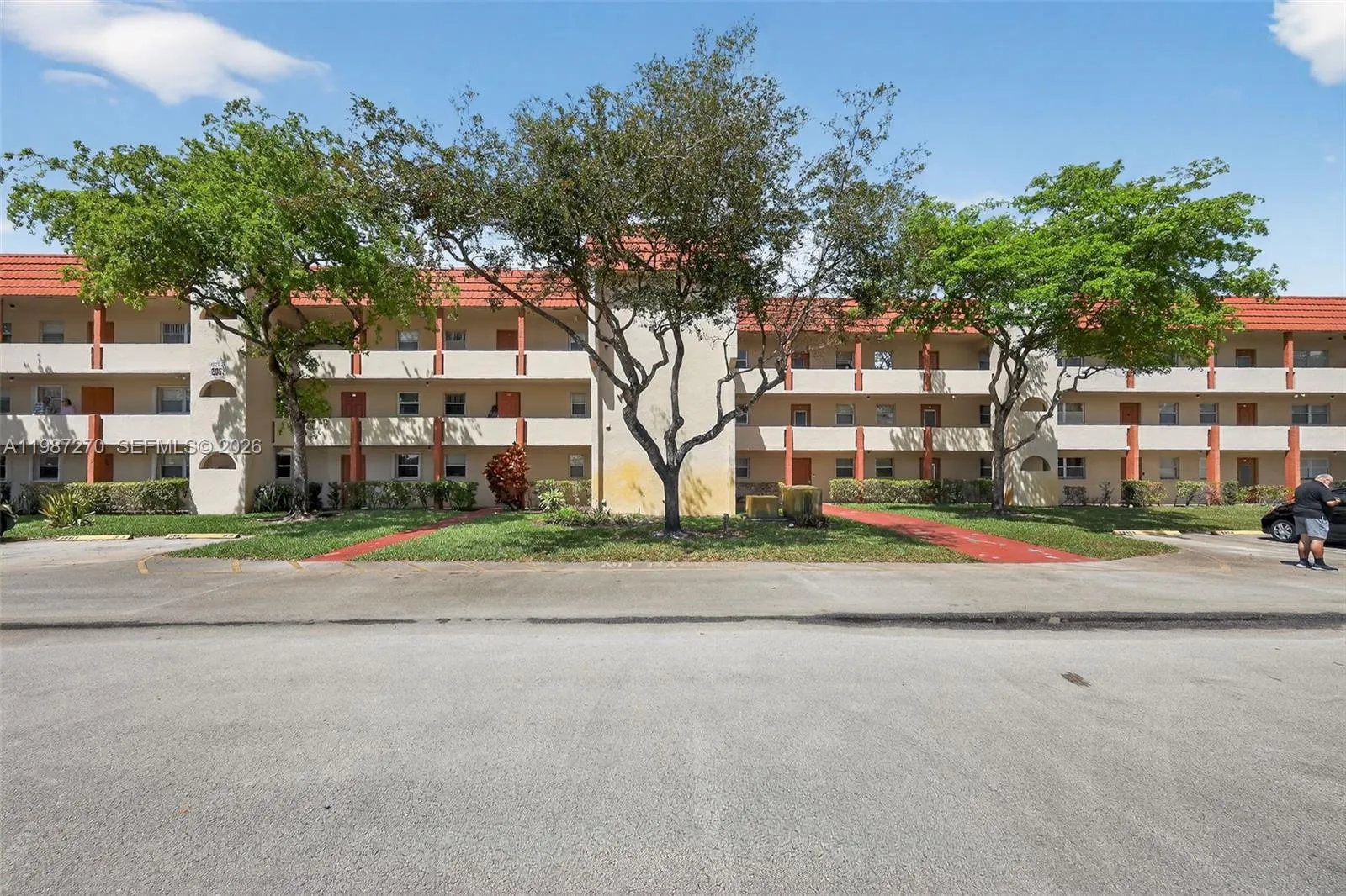 8051 N Sunrise Lakes Dr 307, Sunrise, Florida 3332, Sunrise, Florida 33322, 1 Bedroom Bedrooms, ,1 BathroomBathrooms,Residential,For Sale,8051 N Sunrise Lakes Dr 307, Sunrise, Florida 3332,A11987270